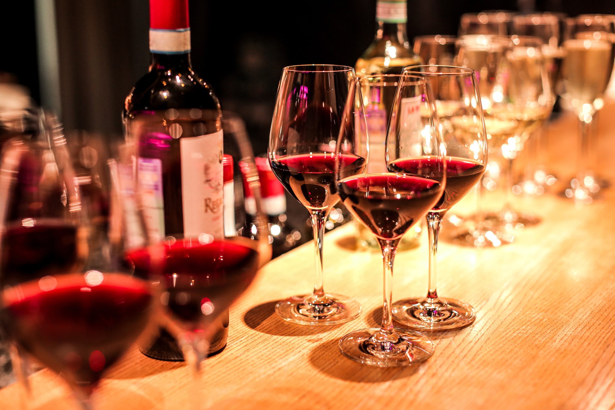 Дегустация от SimpleWine. Фотографии Media Direction Group