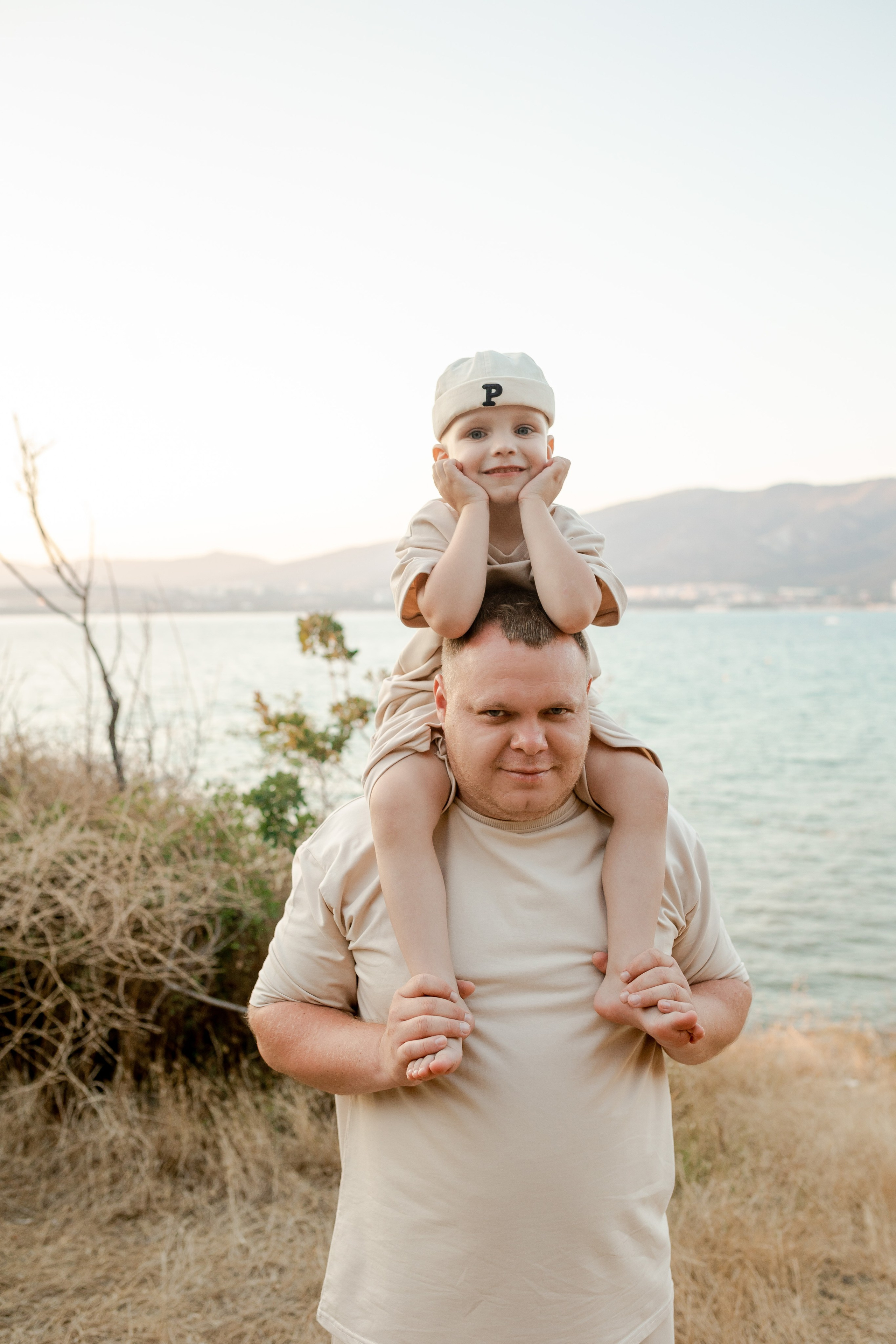 Виктория, Андрей и Даниил. Фотограф в Геленджике, Архипо-Осиповке, Абрау-Дюрсо, Кринице Виктория