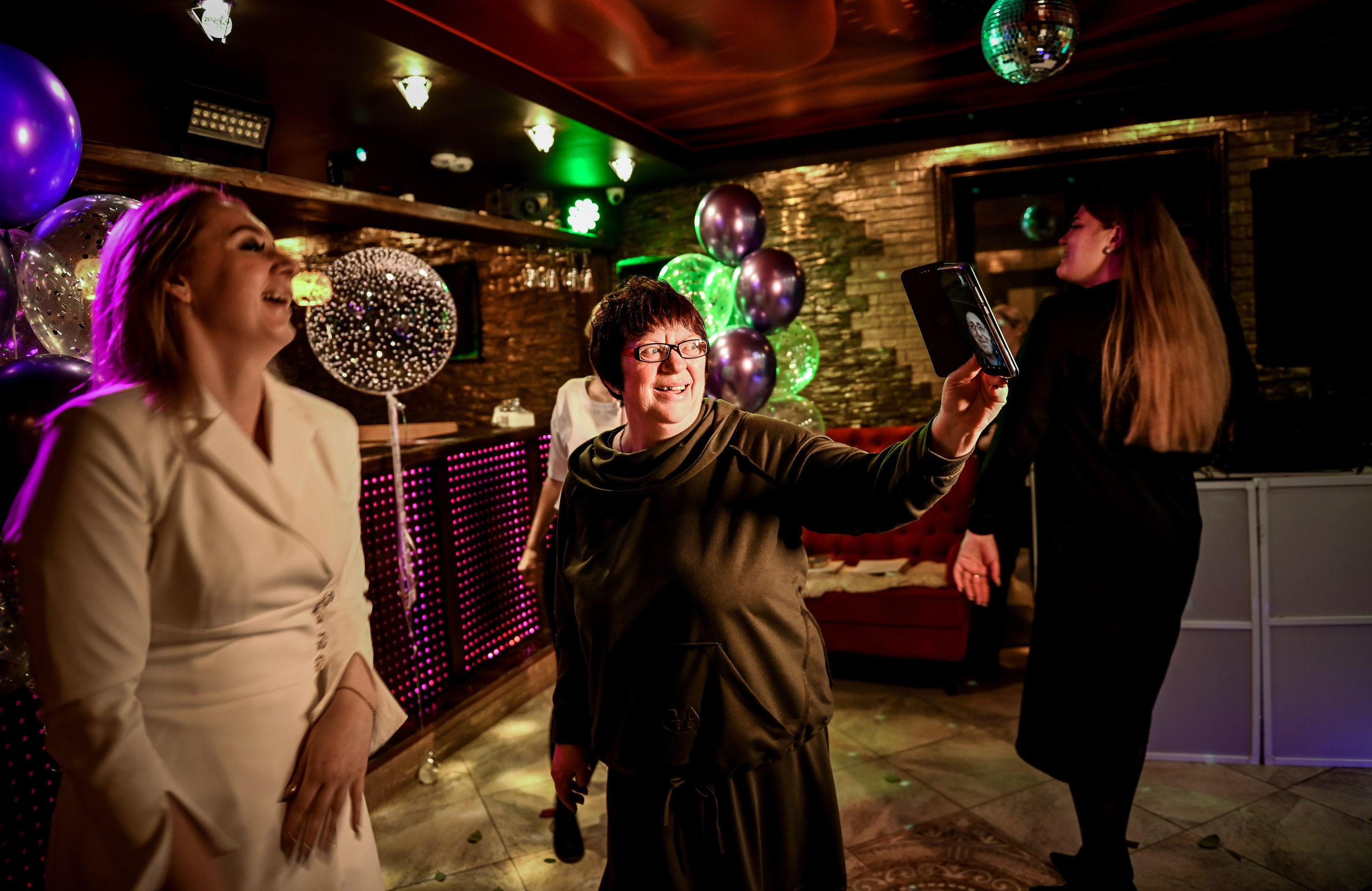 День рождения. Свадебный, семейный, детский, контент фотограф в Омске Максим Ильин