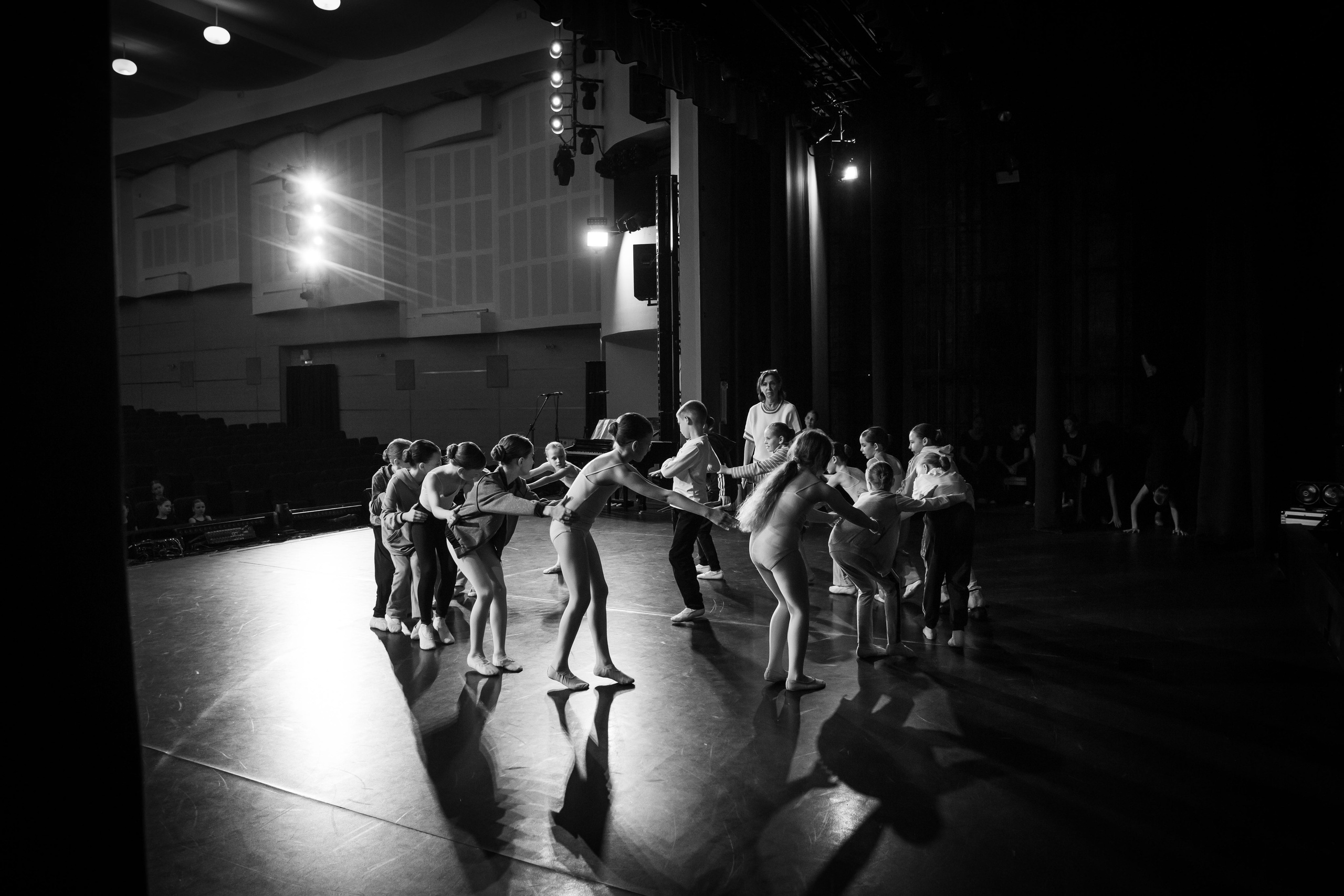 Дк Воровского отчетный концерт. Семейный и детский фотограф Анна Петракова