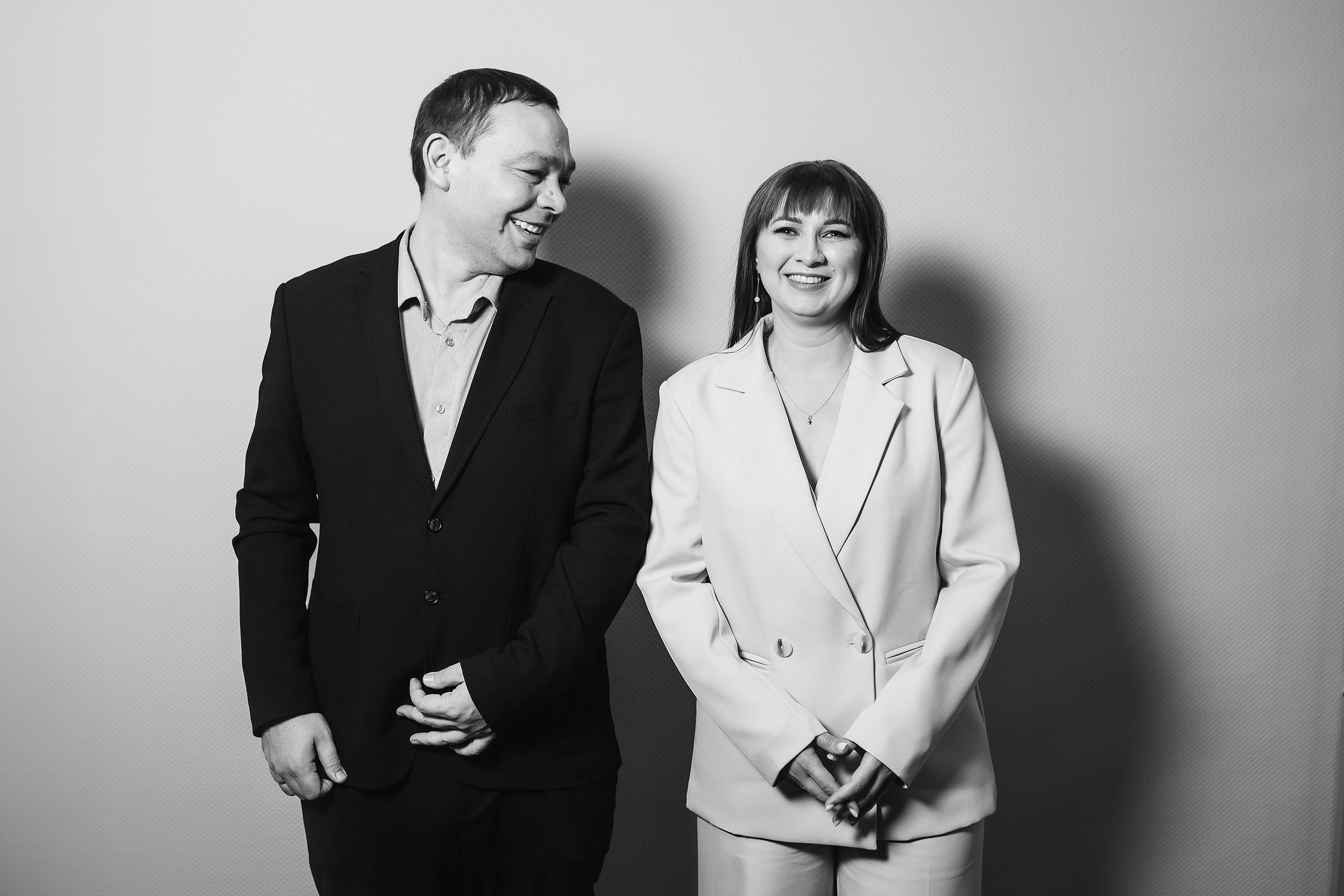 ДЕЛОВЫЕ. Roman Photo