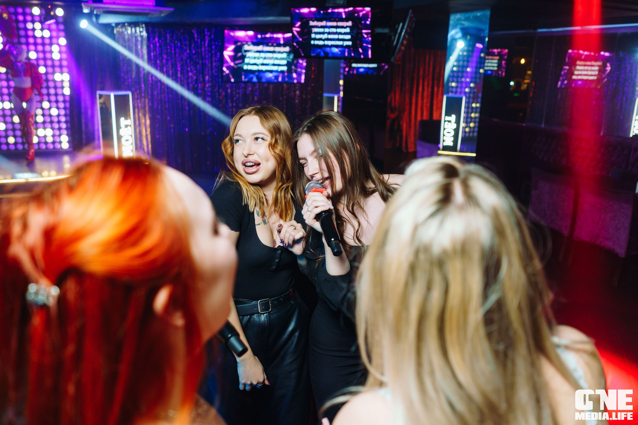 Фоторепортаж из караоке-клуба Эйфория. One Media Life: фоторепортажи, фотоотчеты с мероприятий и заведений