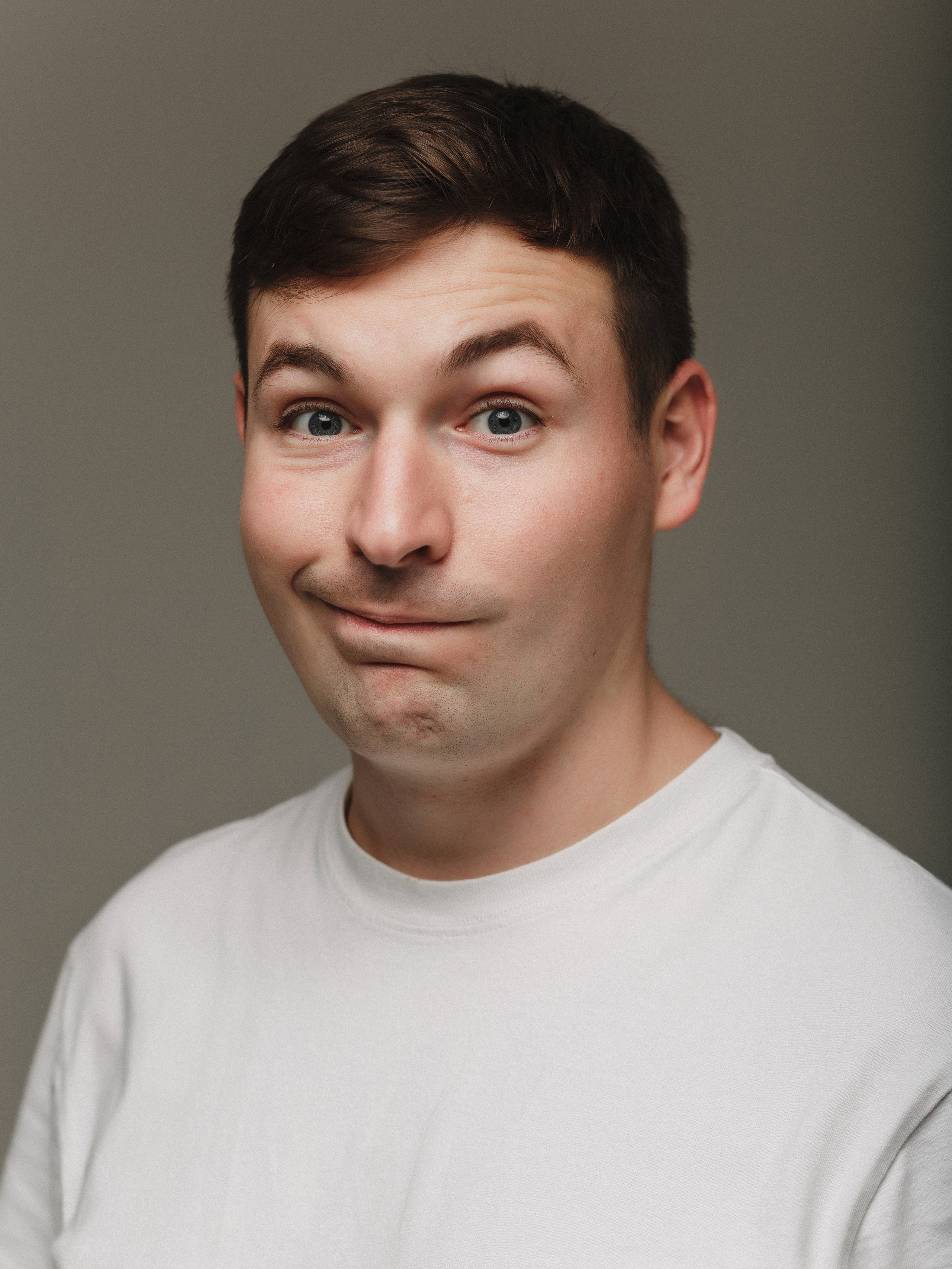 Вова, Катя и Илья в уникальной атмосфере фотостудии Таганрога. Свадебный и семейный фотограф в Таганроге Бакарюк Антон