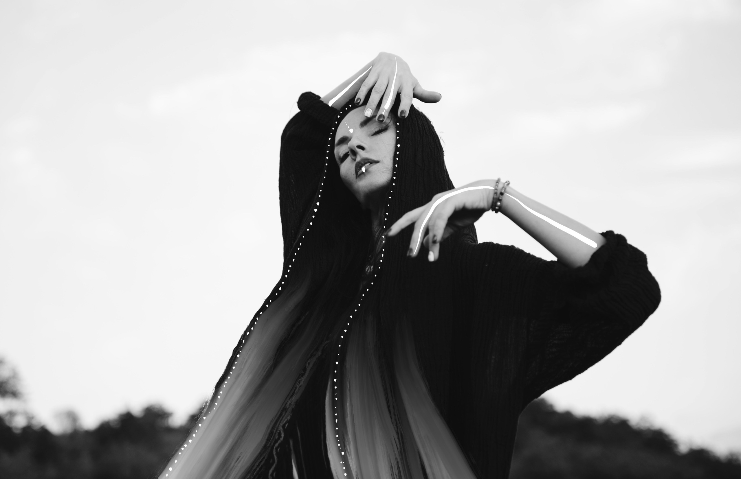 Lines 𓁿. Cari Clavijo | dancer | artist