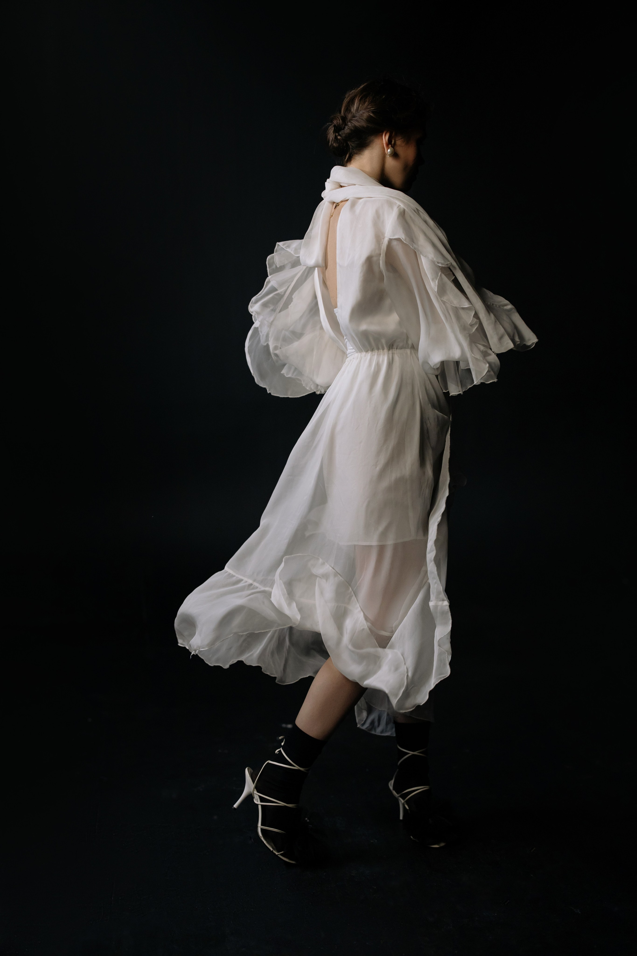 Портреты людей, портреты в студии и на улице. Фотостудия T-CUBE