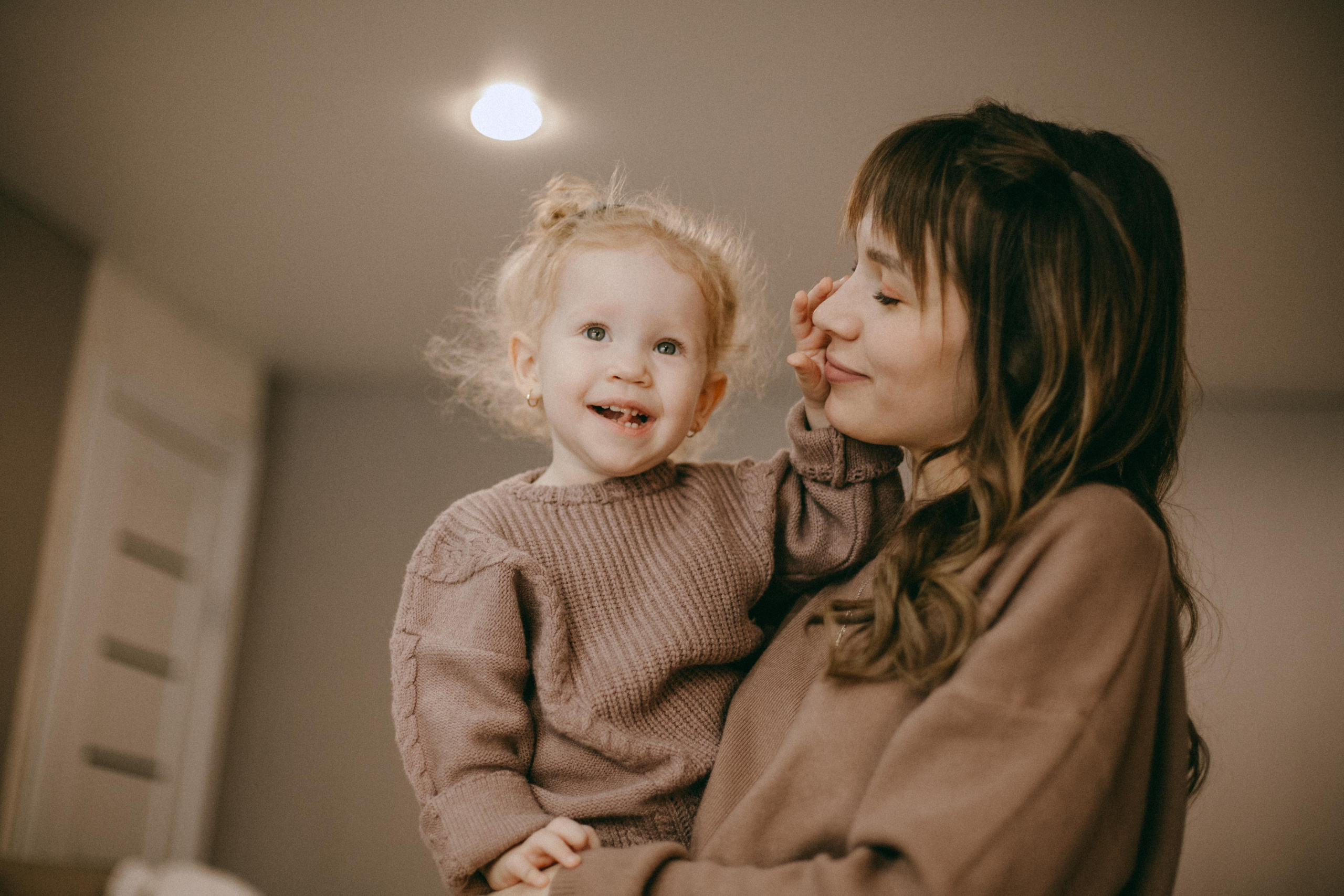 Домашняя история мамы и дочки. Фотограф Наталья Кургина Слюдянка Иркутск