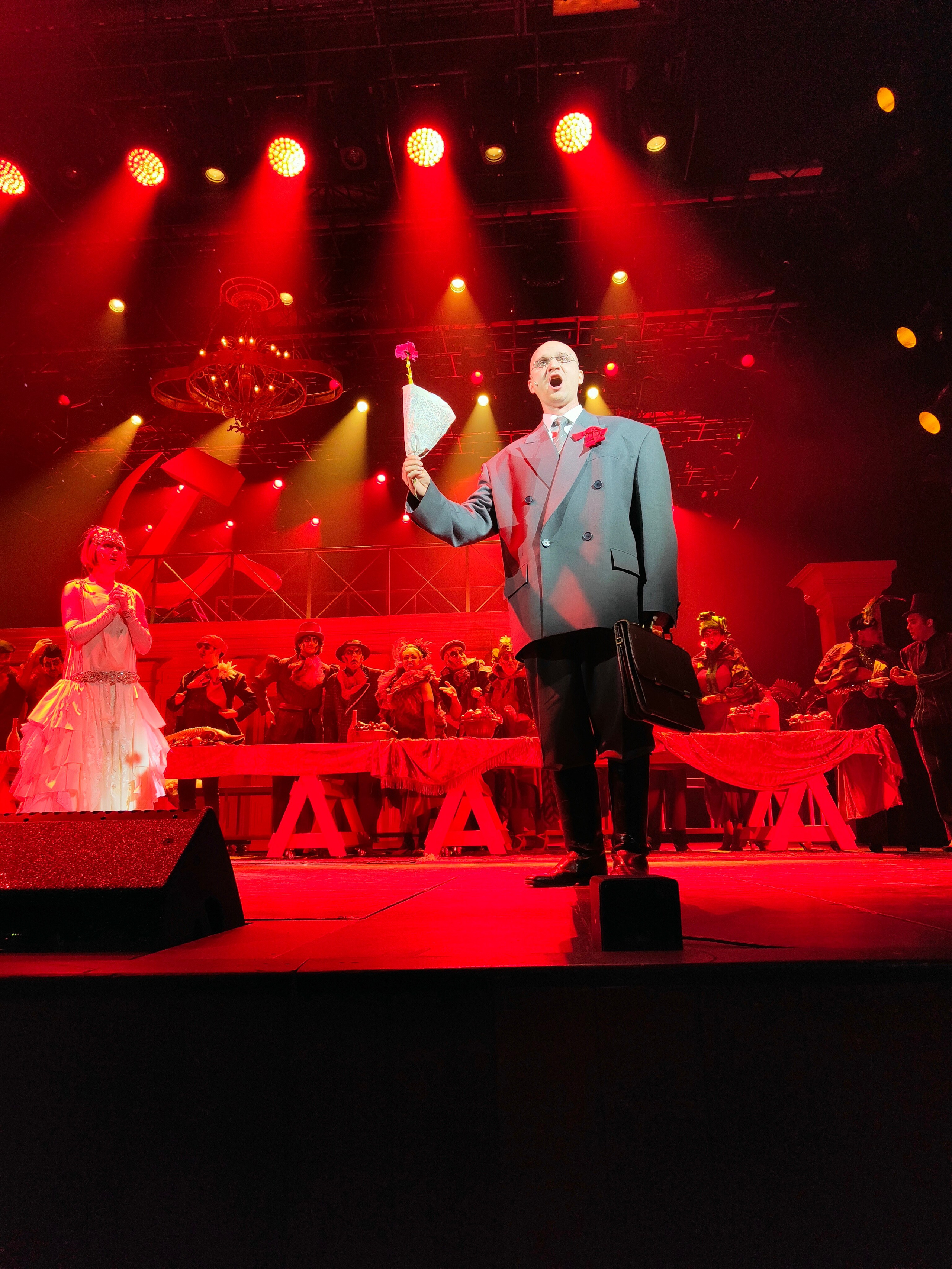 Щастье! в Моссовете. Фолк-опера Аллы Сигаловой. Искусство фотографии. Мария Осокина