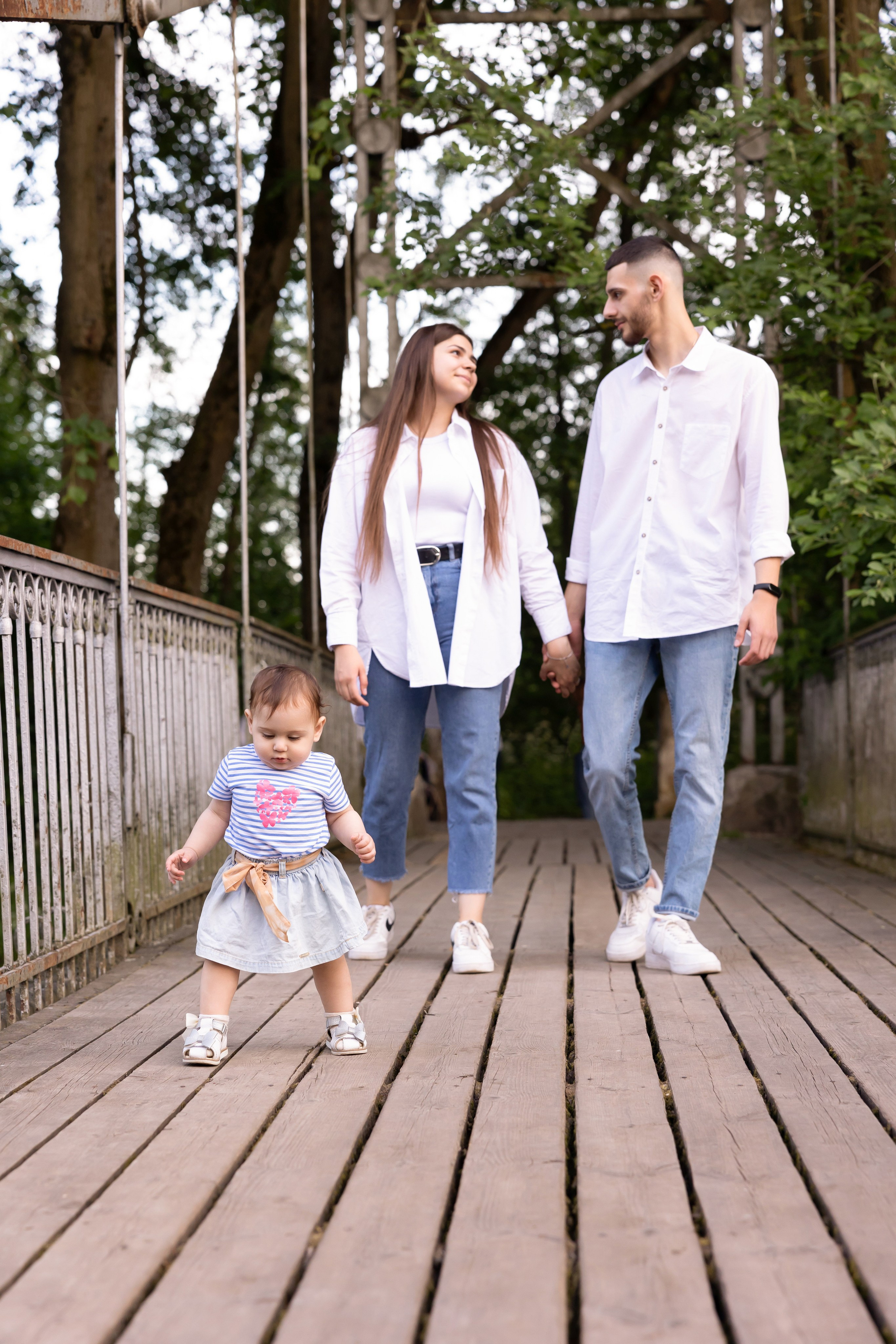 Прогулка в парке. Сказочный фотограф для Вас и Вашей семьи