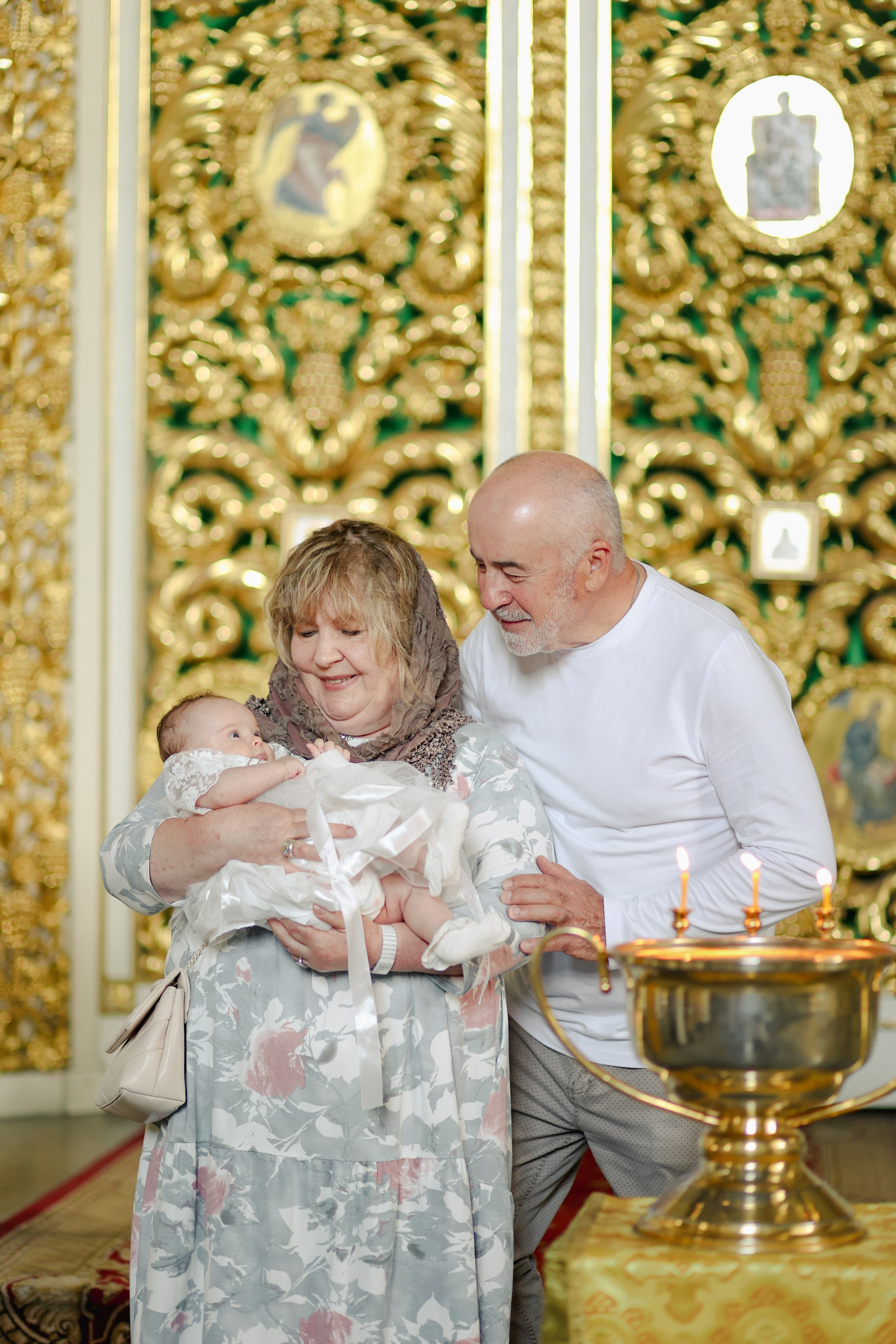 Крещение Софии. Репортажный и портретный фотограф в Санктпетербурге. Видиосъемка мероприятий в Санкт-Петербурге
