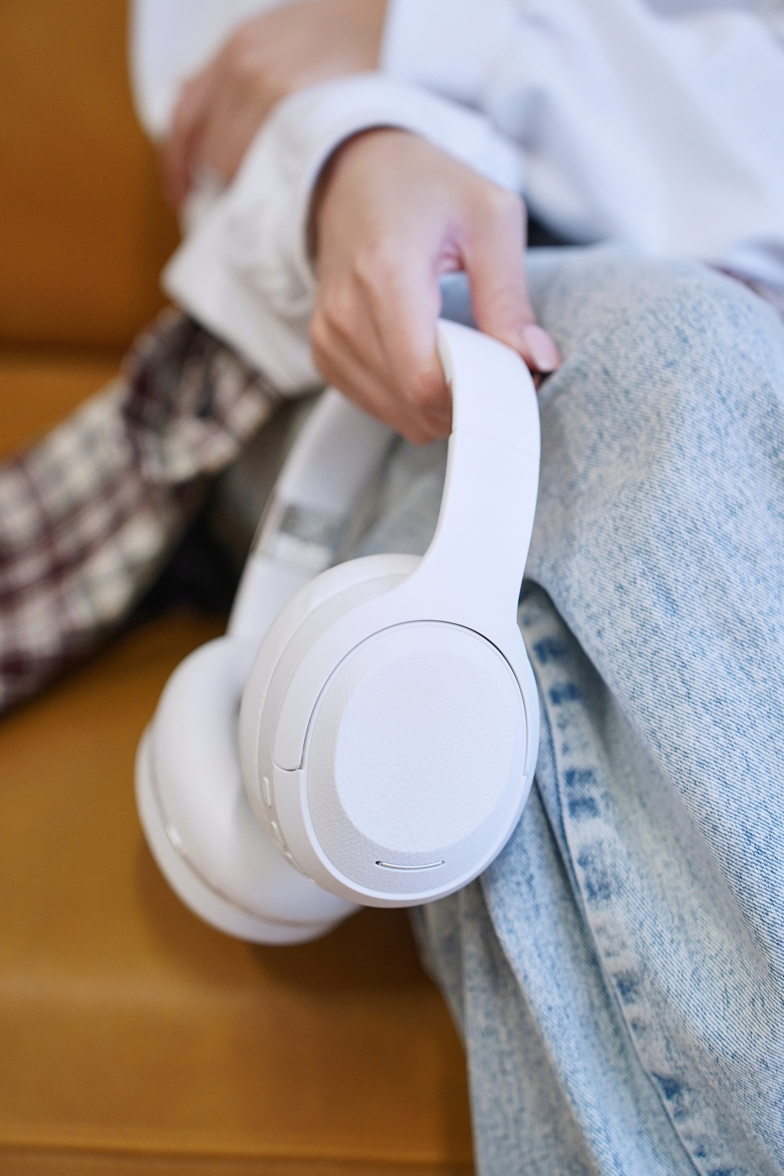 Наушники в интерьере. Фотограф