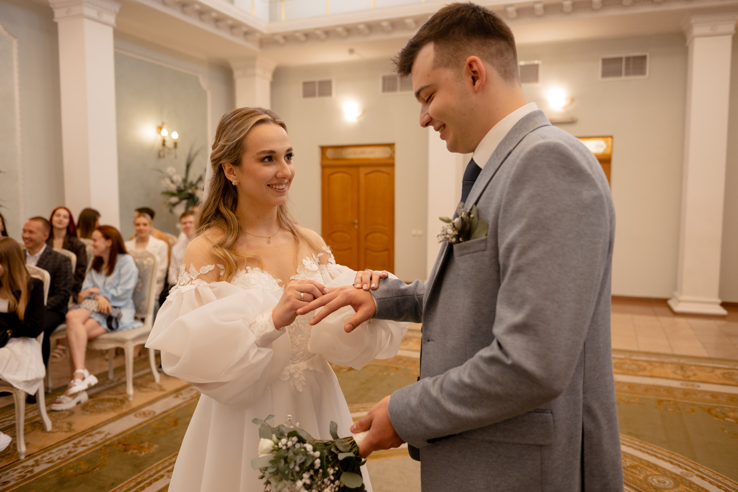 Весь день под дождем, вечером закат на озере. Свадебный и семейный фотограф София Невская