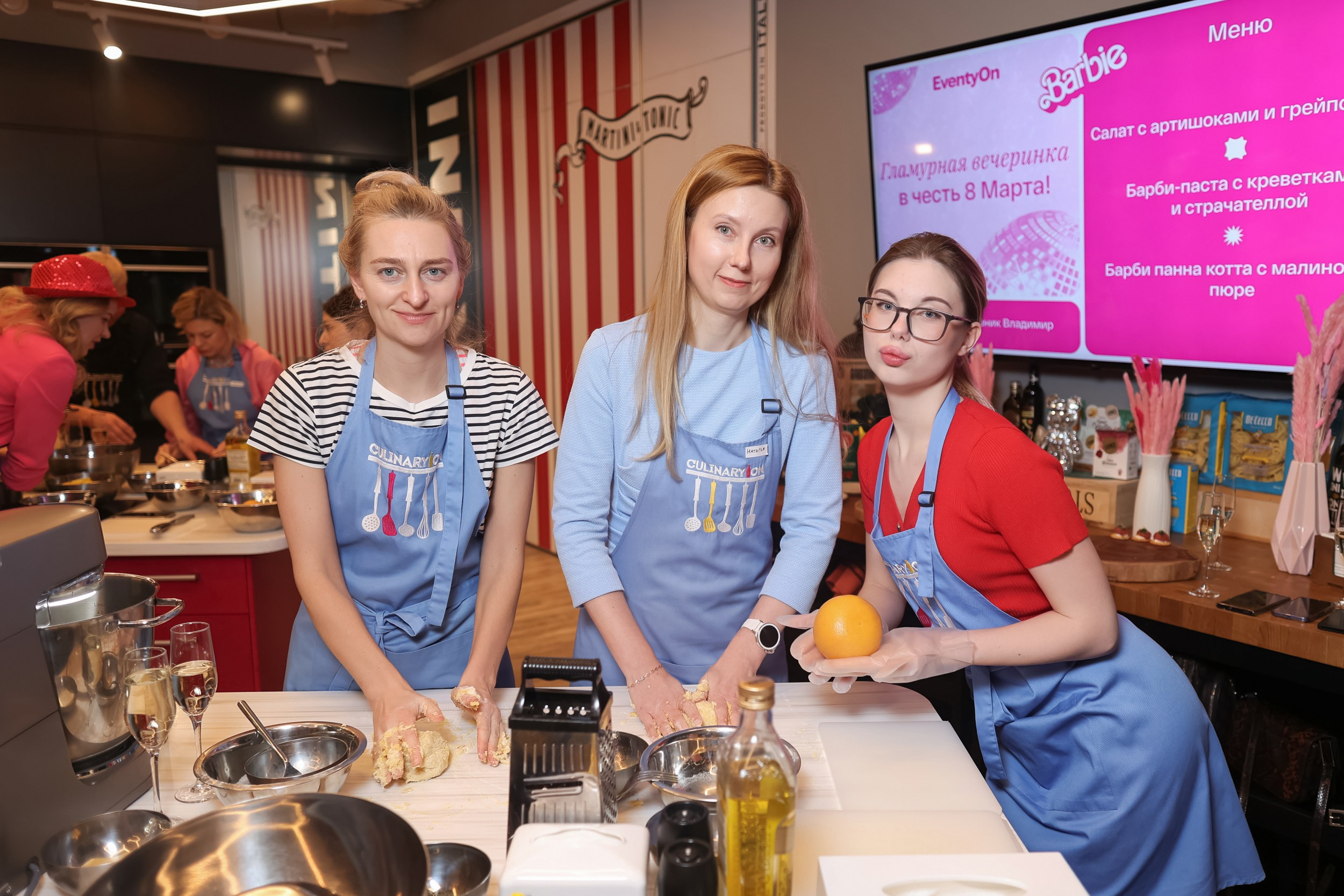 Вечеринка 8 марта в EventyOn. Репортажный фотограф видеограф в Москве Ольга Плаксина