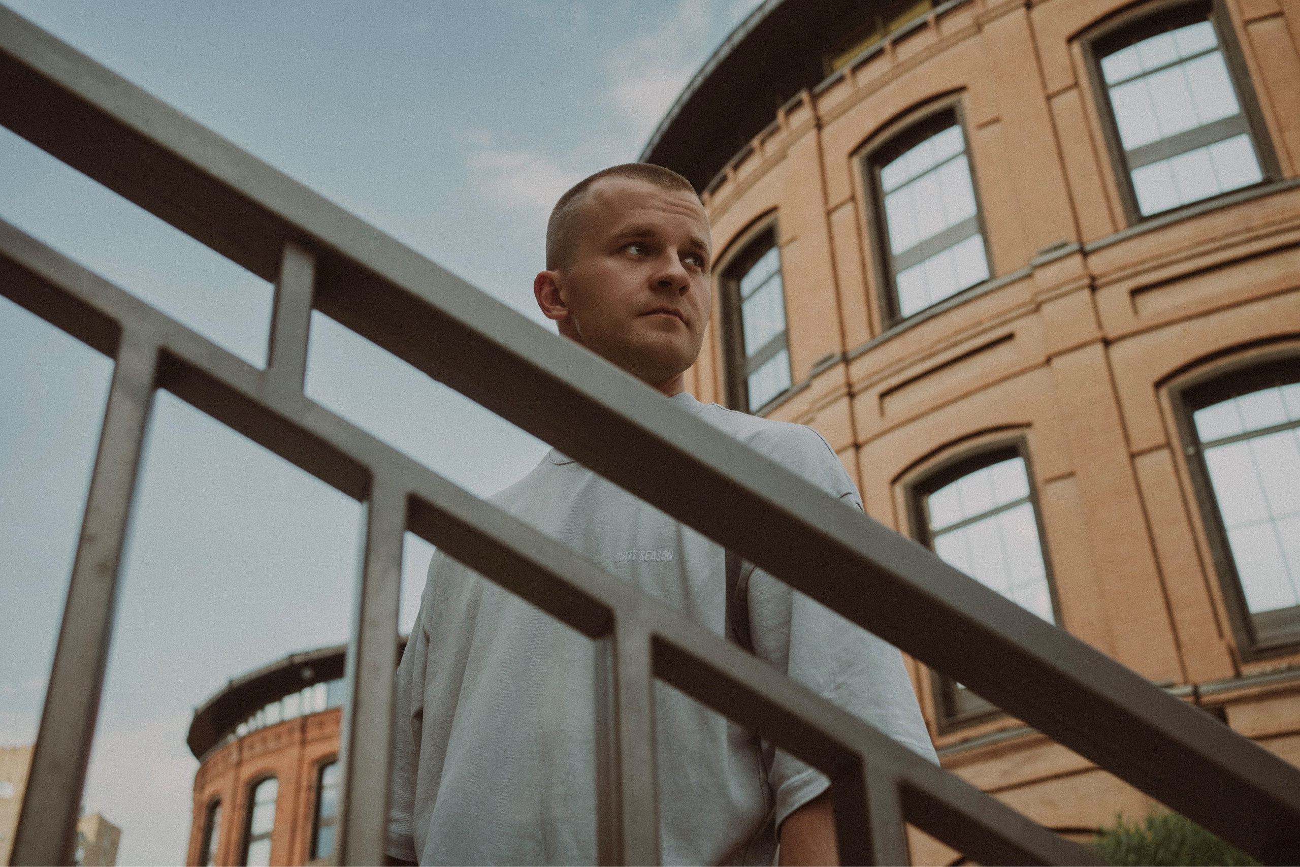 В кадре: педагог. Творческие фотосессии в Москве. Фотоальбом лидера группы ЯЛО