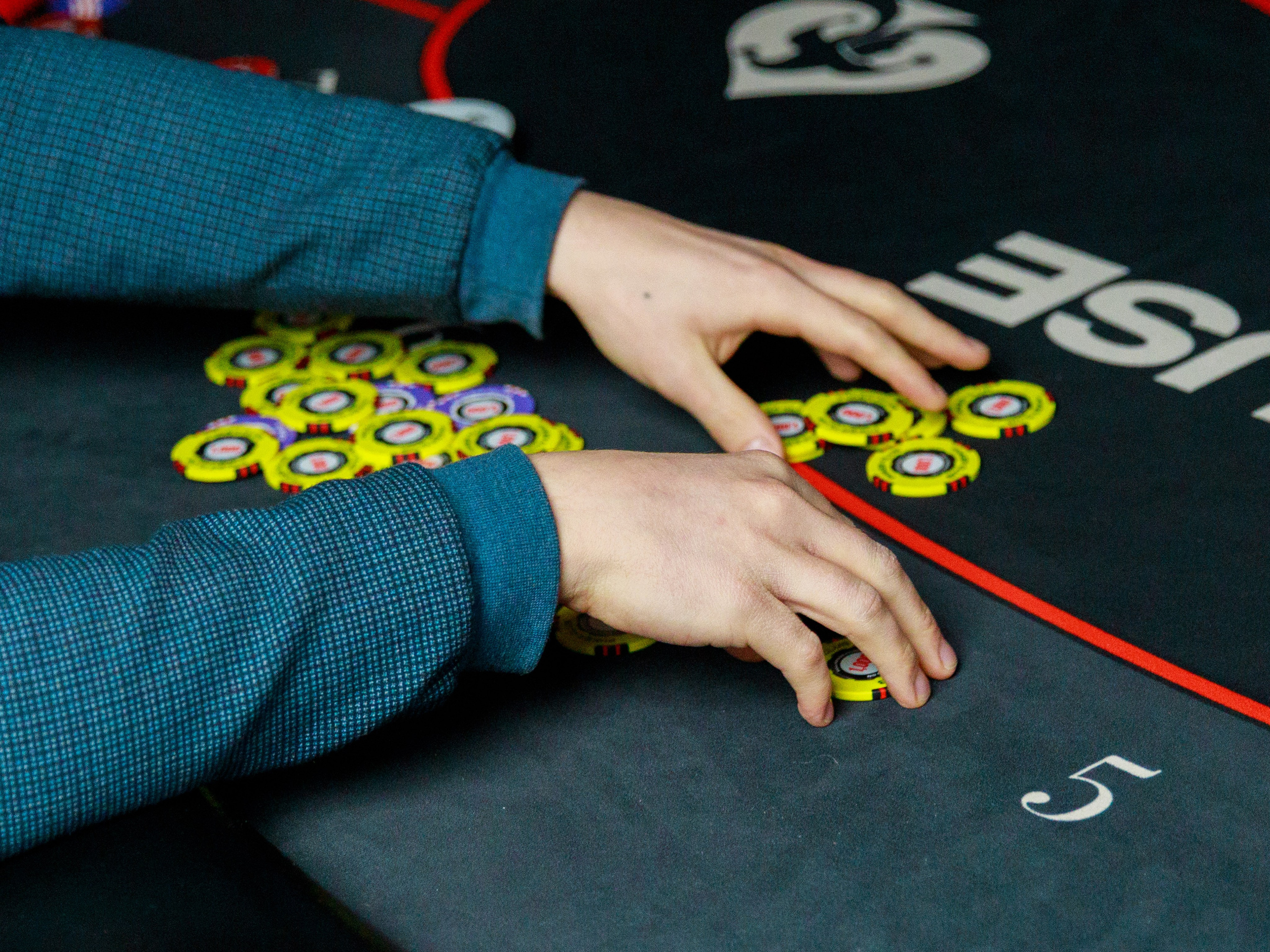 Покерный турнир. Репортажный фотограф в Новосибирске Алена Помазунова