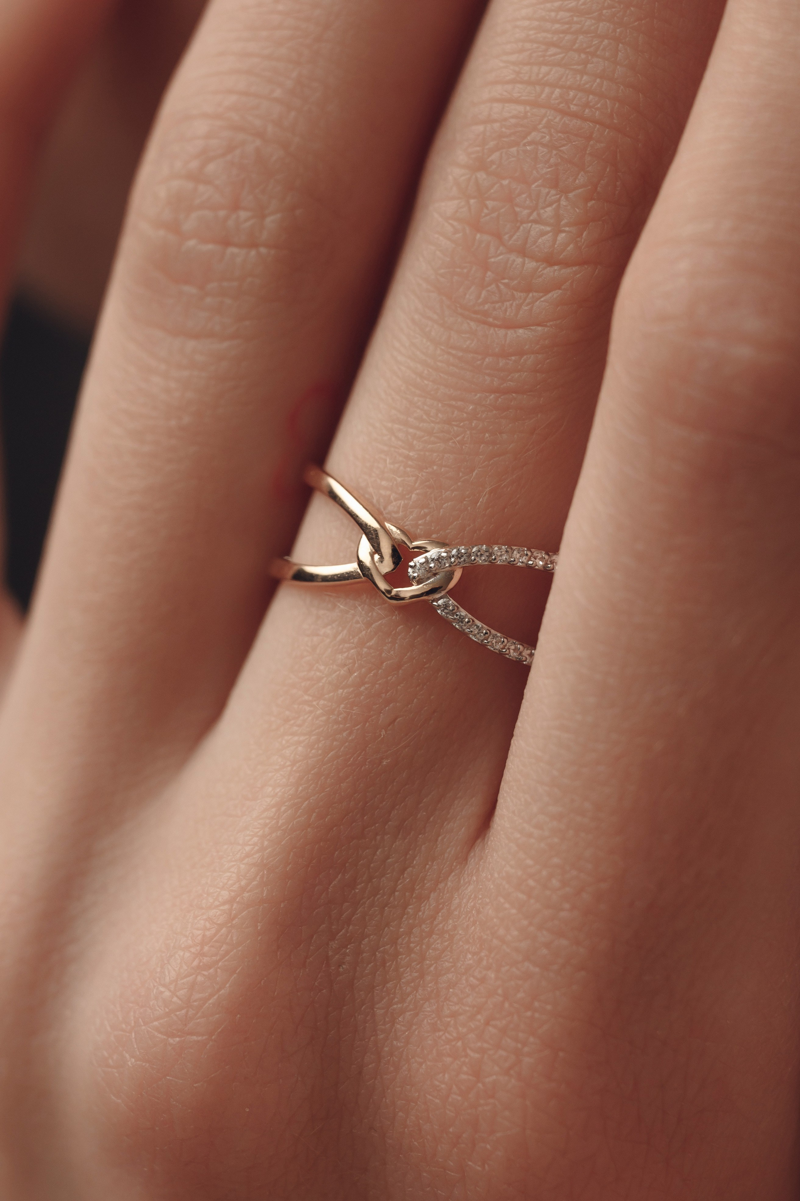 585 Золотой Евразия