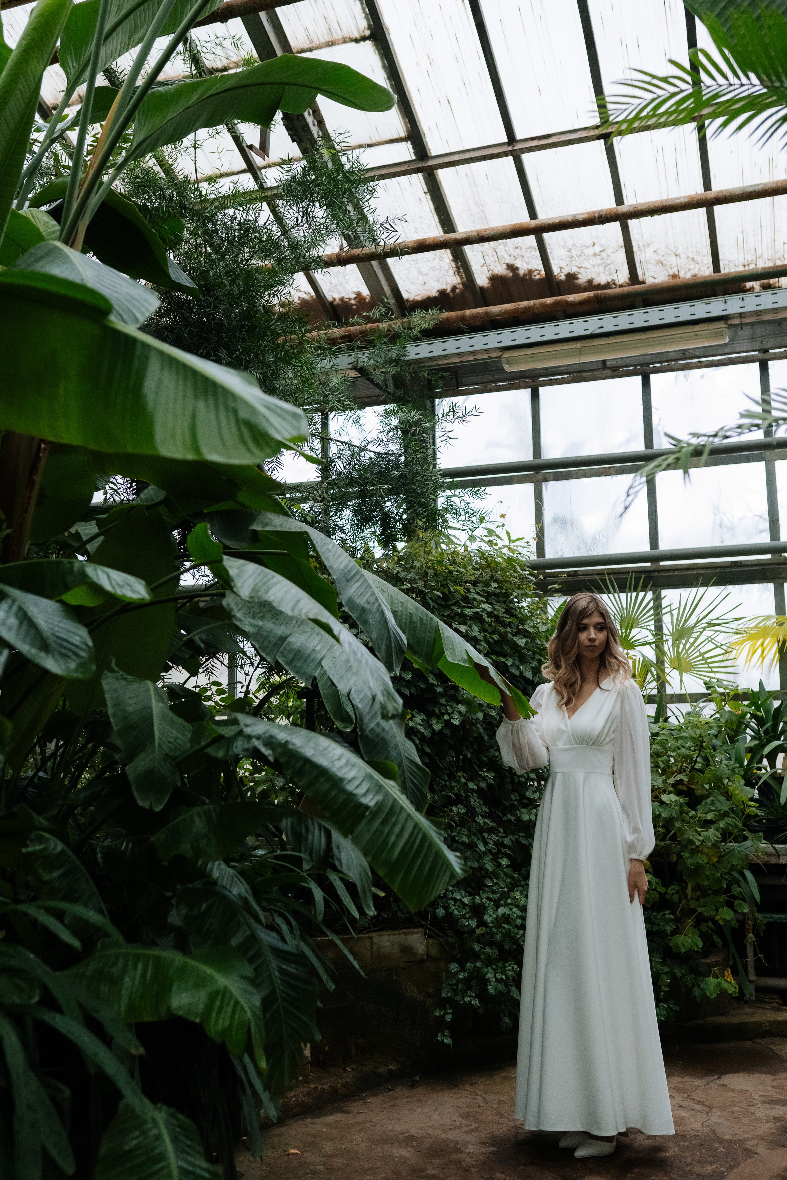 Свадебная фотосессия в оранжерее, Москва. Свадебный фотограф в Москве Анна Полушина