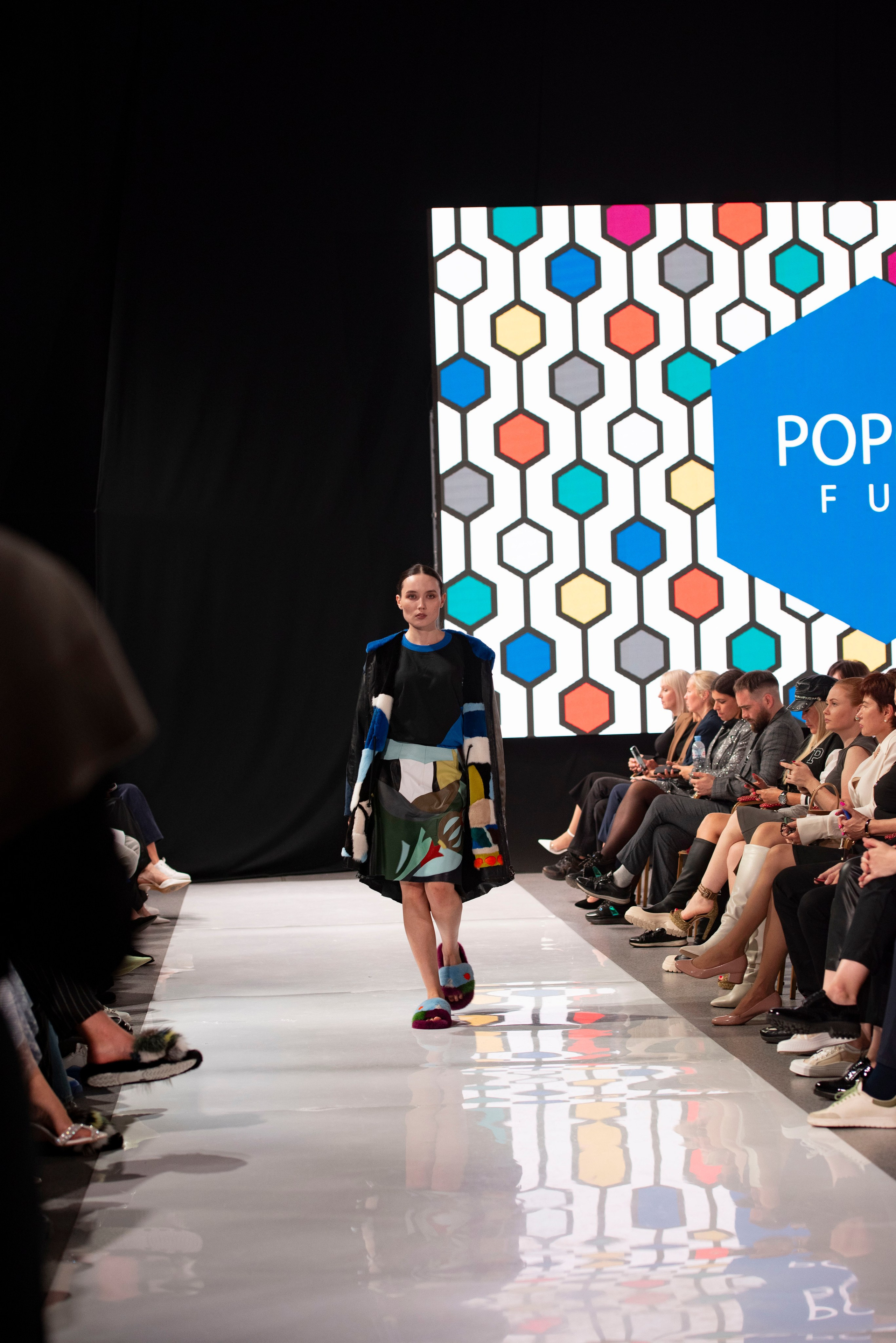 Фотограф на модельный показ. Свадебный, семейный, фэшн фотограф, школьный фотограф в Сочи