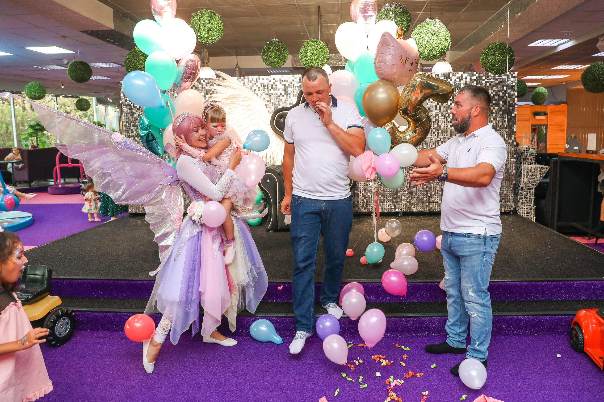 ДЕТСКИЕ МЕРОПРИЯТИЯ. Photographer Viktoriya Markushina «My world throug»