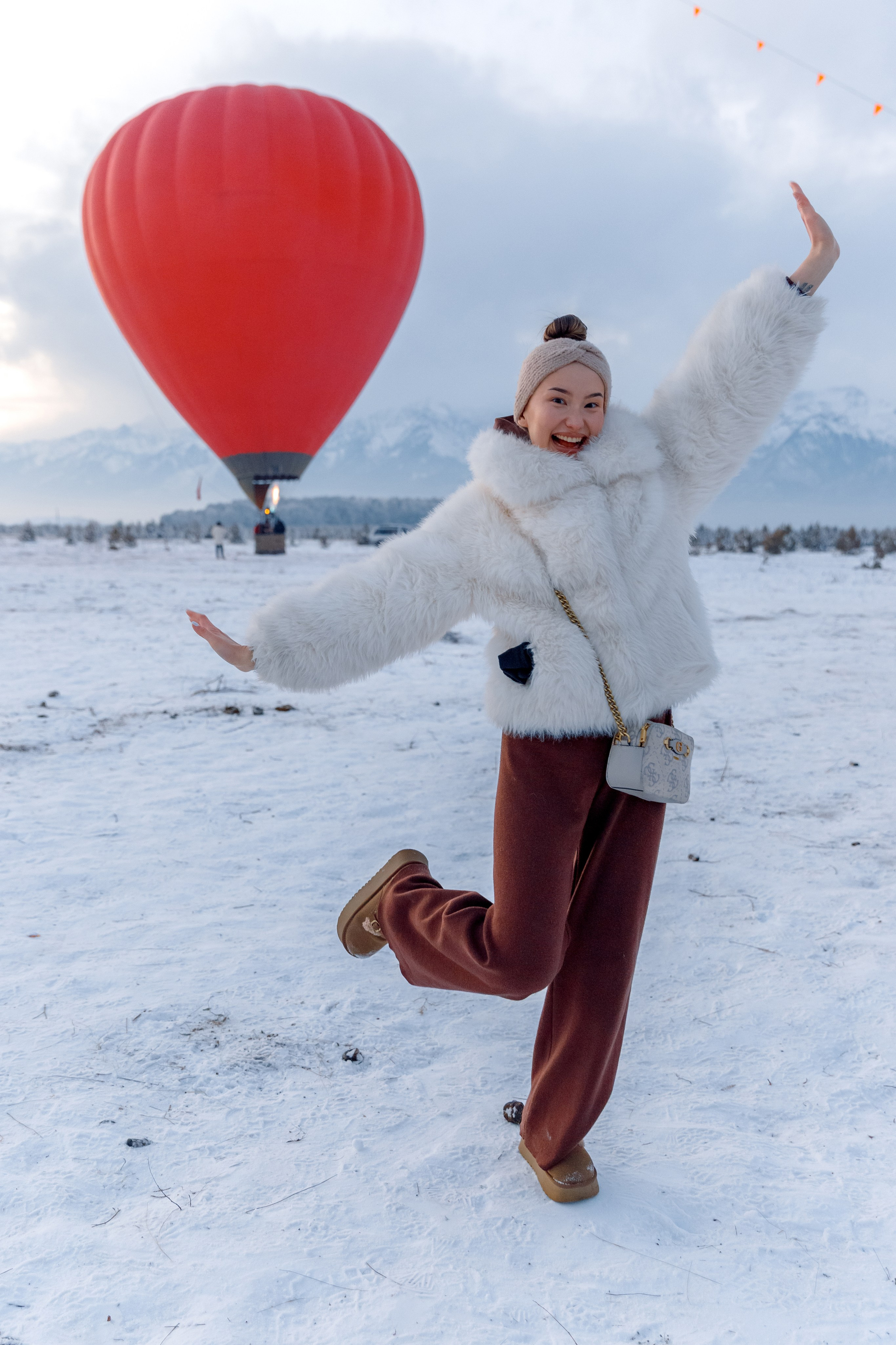 ЯБЛОКИ НА СНЕГУ. Свадебный фотограф Иркутск, репортажный фотограф Иркутск