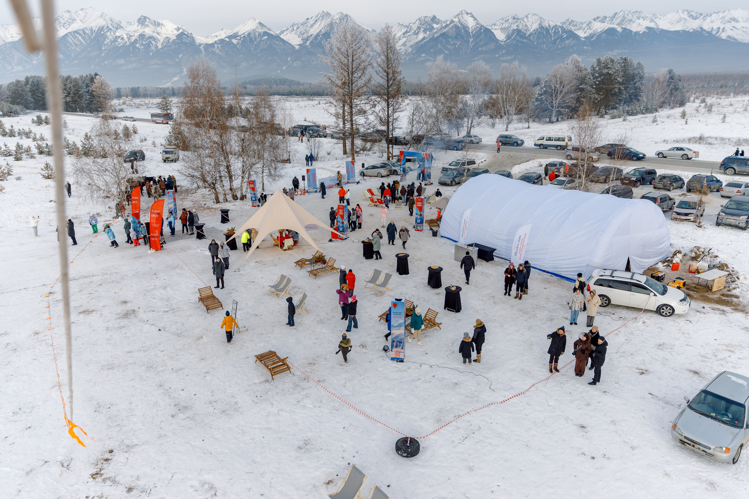 ЯБЛОКИ НА СНЕГУ. Свадебный фотограф Иркутск, репортажный фотограф Иркутск