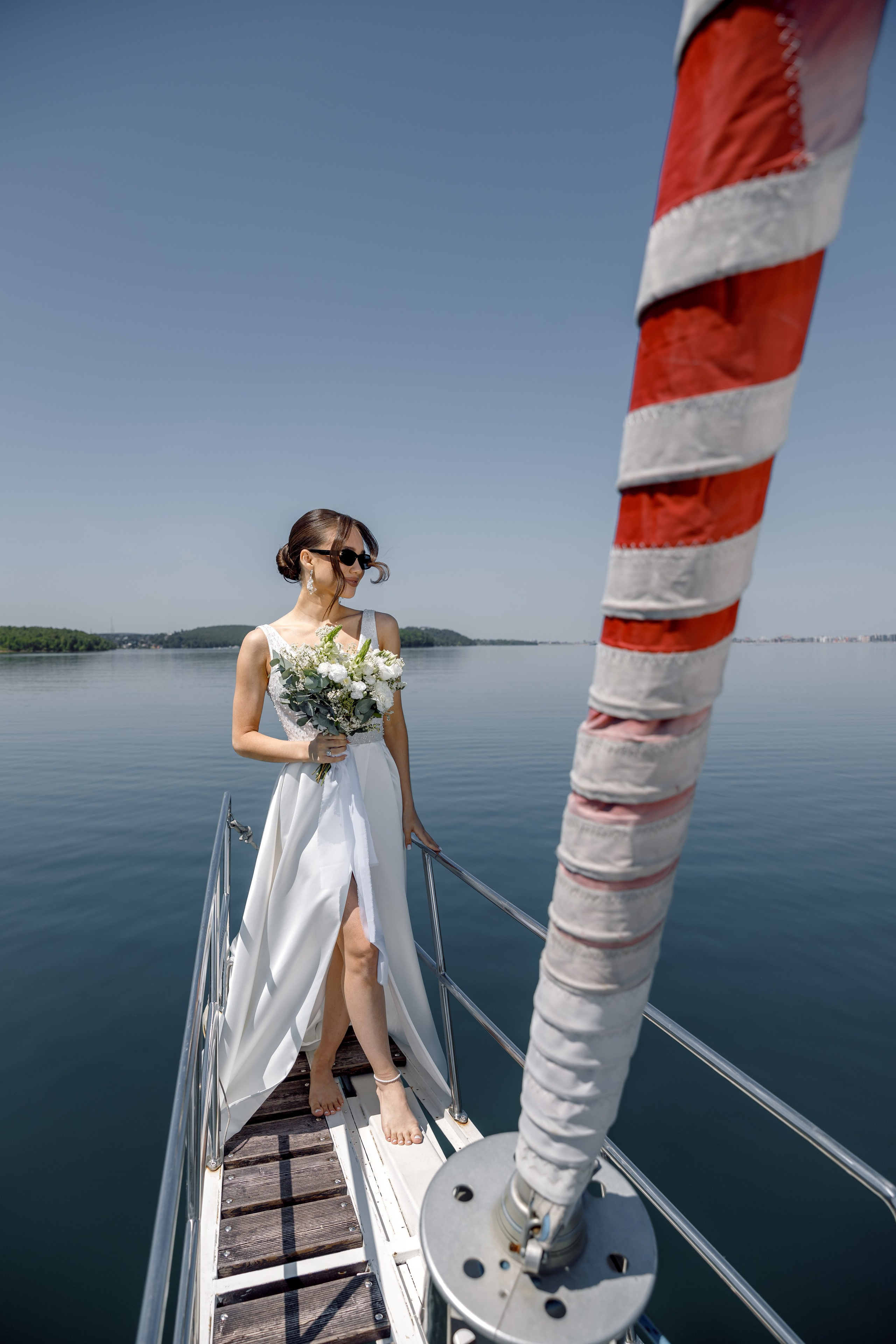 Яхта Омега (Каприз Невесты). Свадебный фотограф Иркутск, репортажный фотограф Иркутск