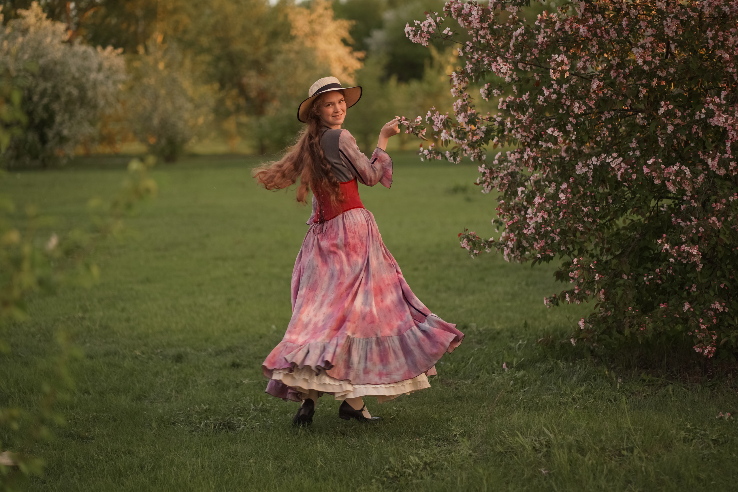 Яблоневый закат. Фотограф Татьяна Митрофанова
