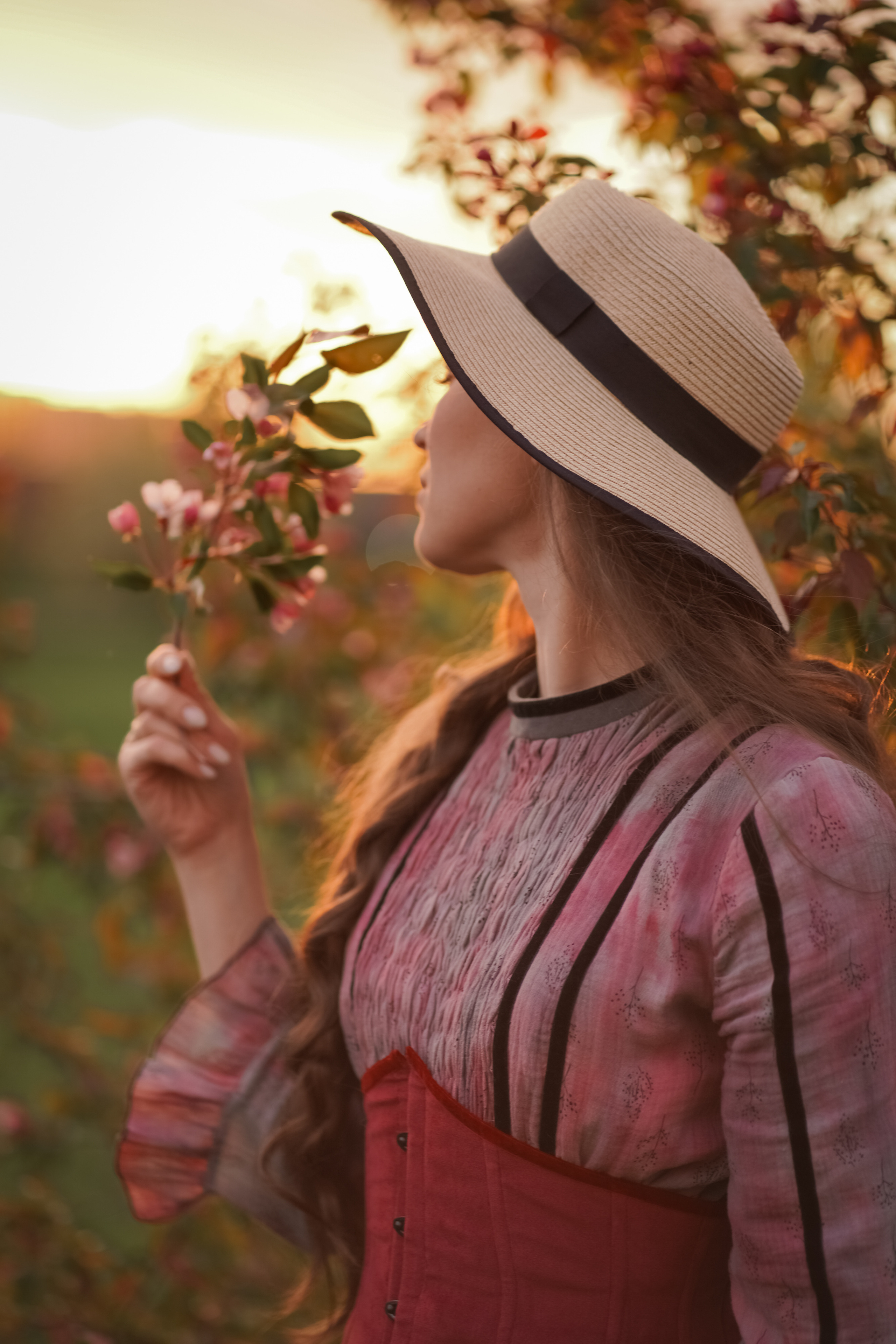 Яблоневый закат. Фотограф Татьяна Митрофанова