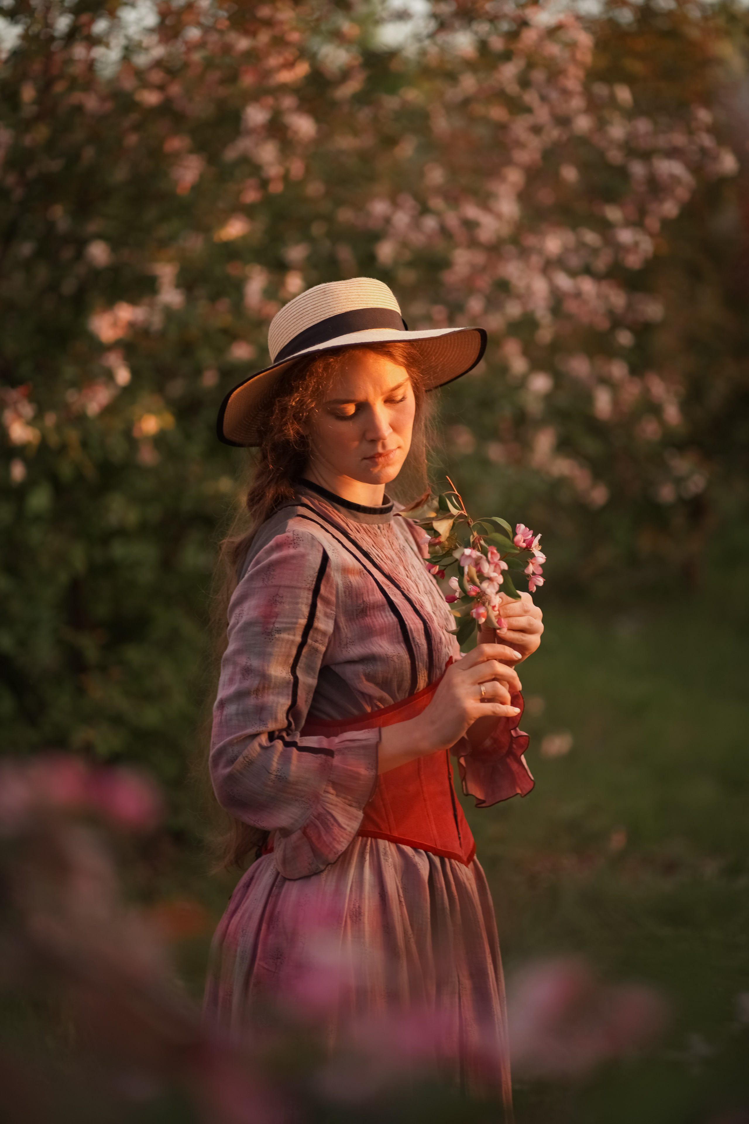 Яблоневый закат. Фотограф Татьяна Митрофанова