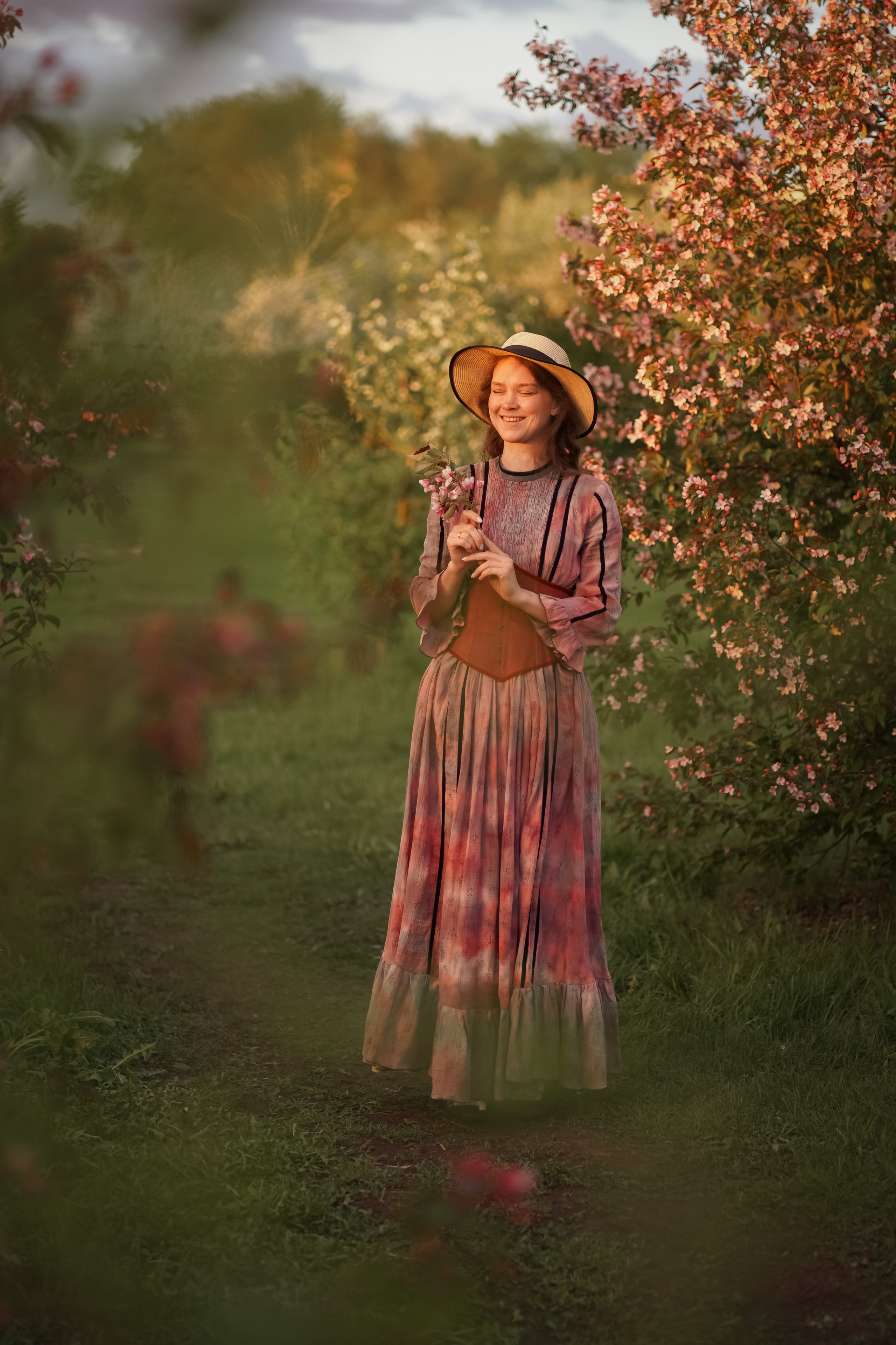 Яблоневый закат. Фотограф Татьяна Митрофанова