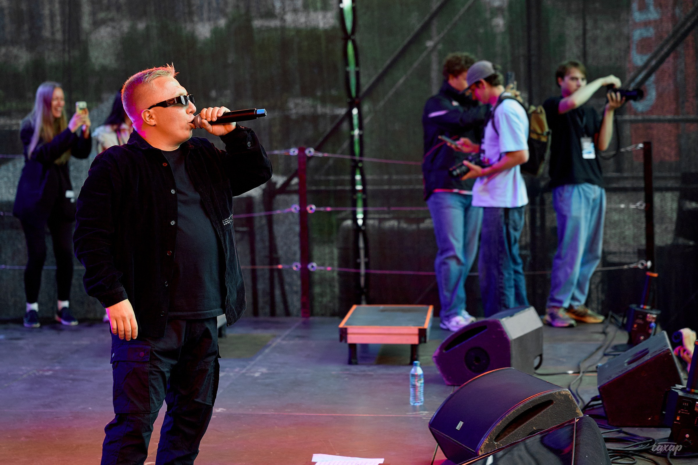 Ак-47, Витя АК. Профессиональный фотограф в Екатеринбурге Юра Сахар