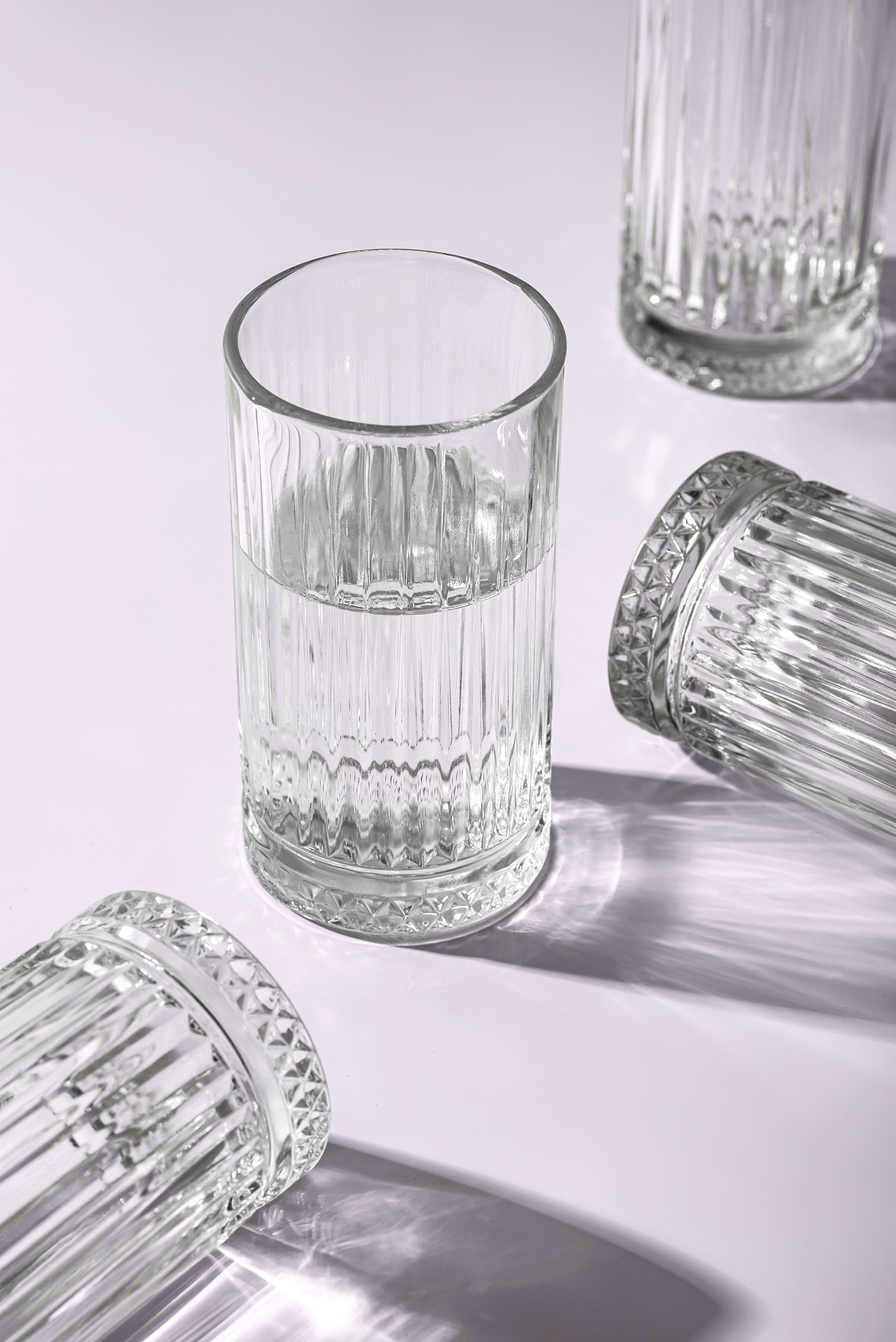 Напитки, стекло, бутылки. Предметный фотограф в Краснодаре Вера Капитанова. Предметная съёмка