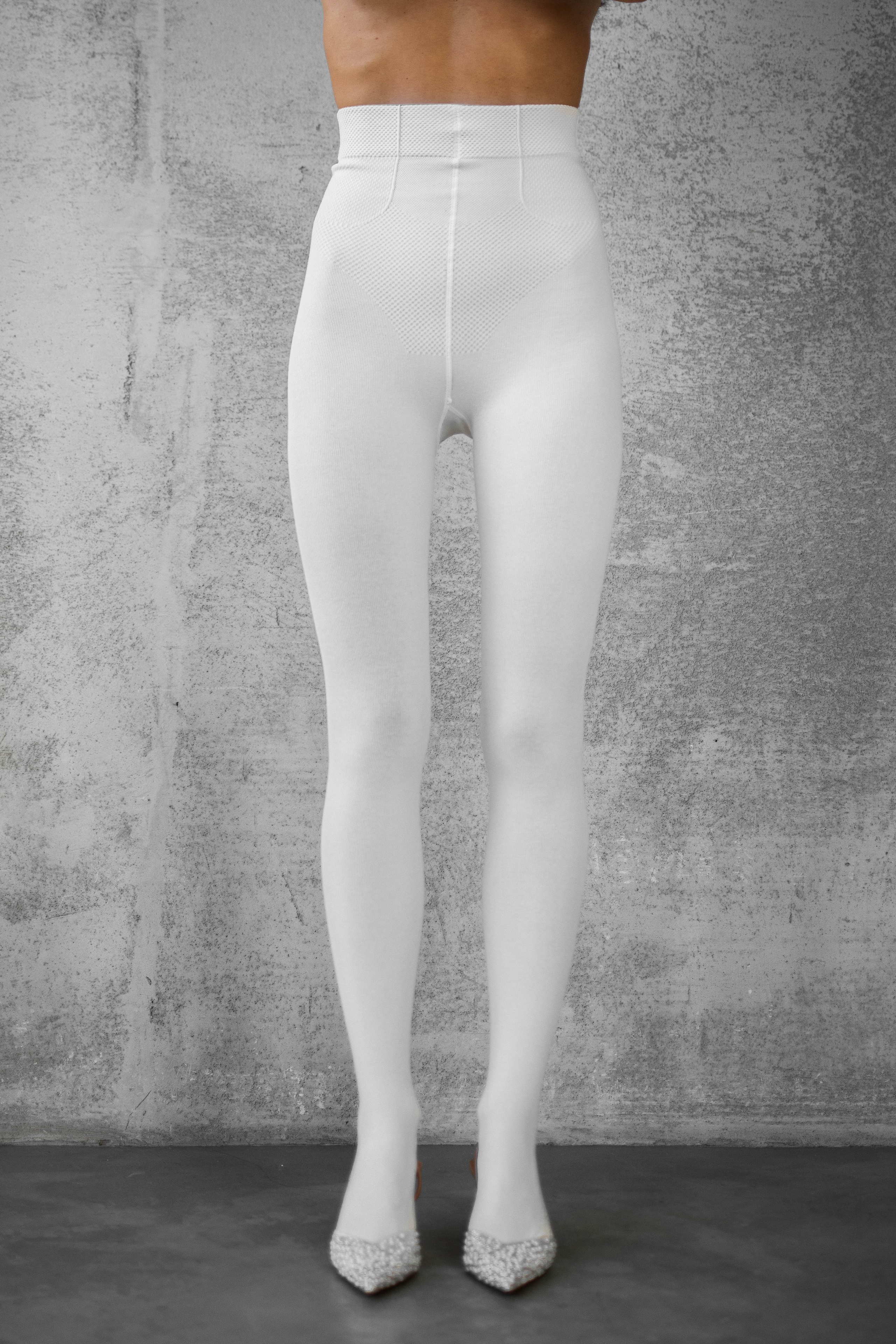 Колготки. Фотограф-ретушер в Крыму Юля Лобурец