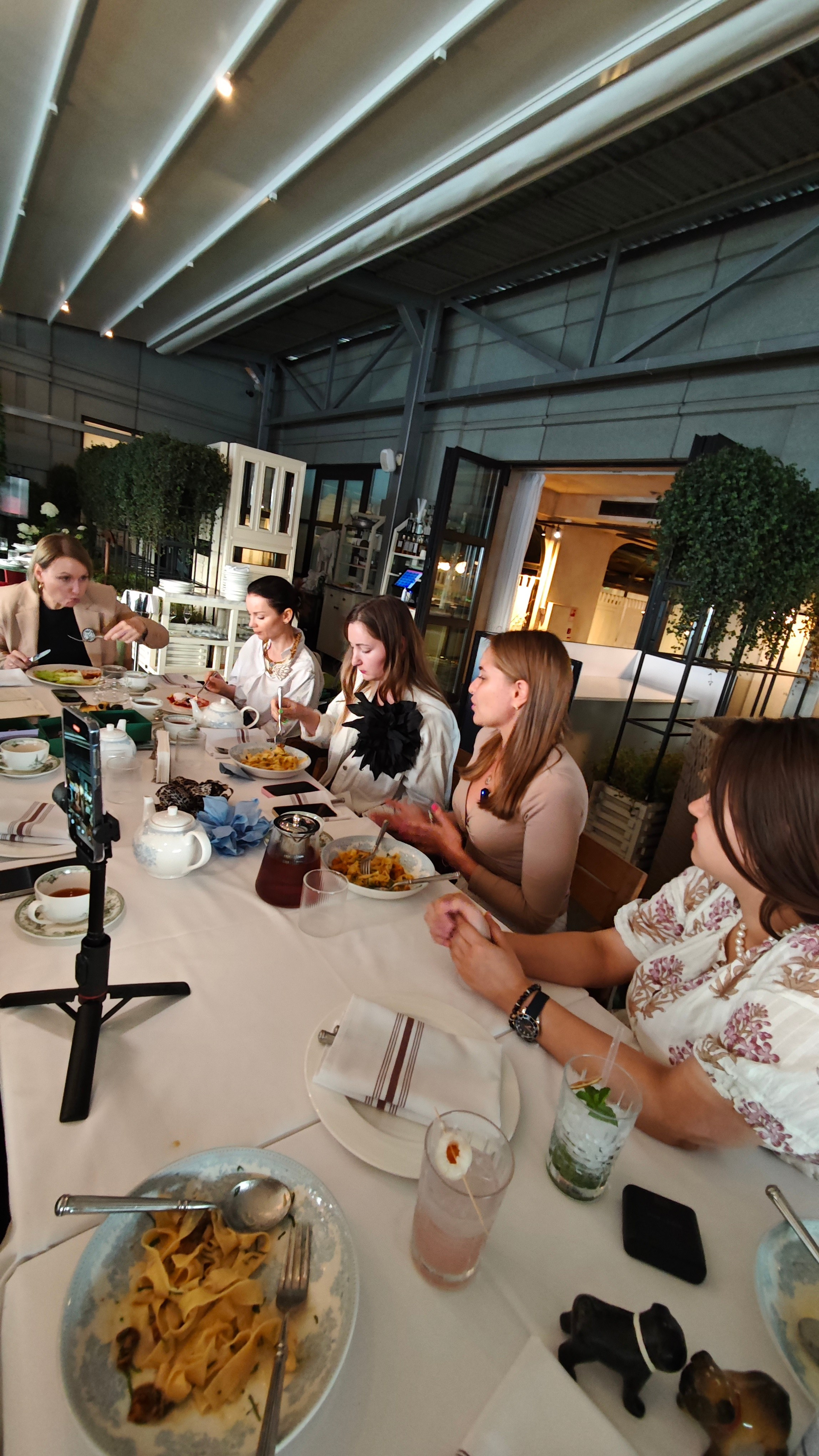 Встречи оффлайн/нетворкинг. Контент фотограф в Москве Кати Федотова