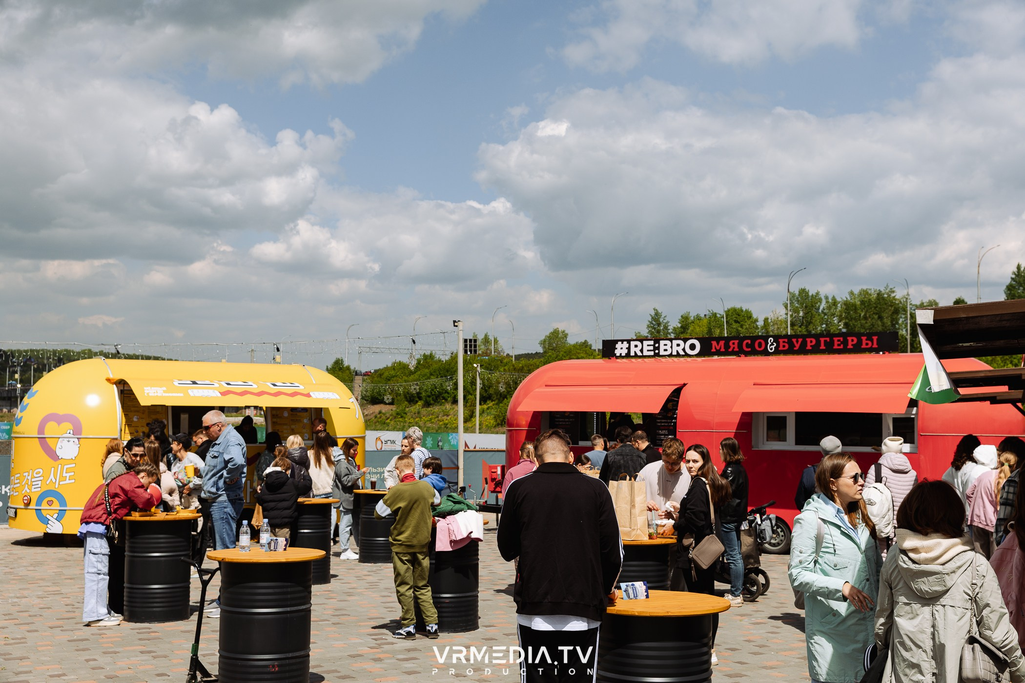 Традиционный летний базар и гараж-сейл
