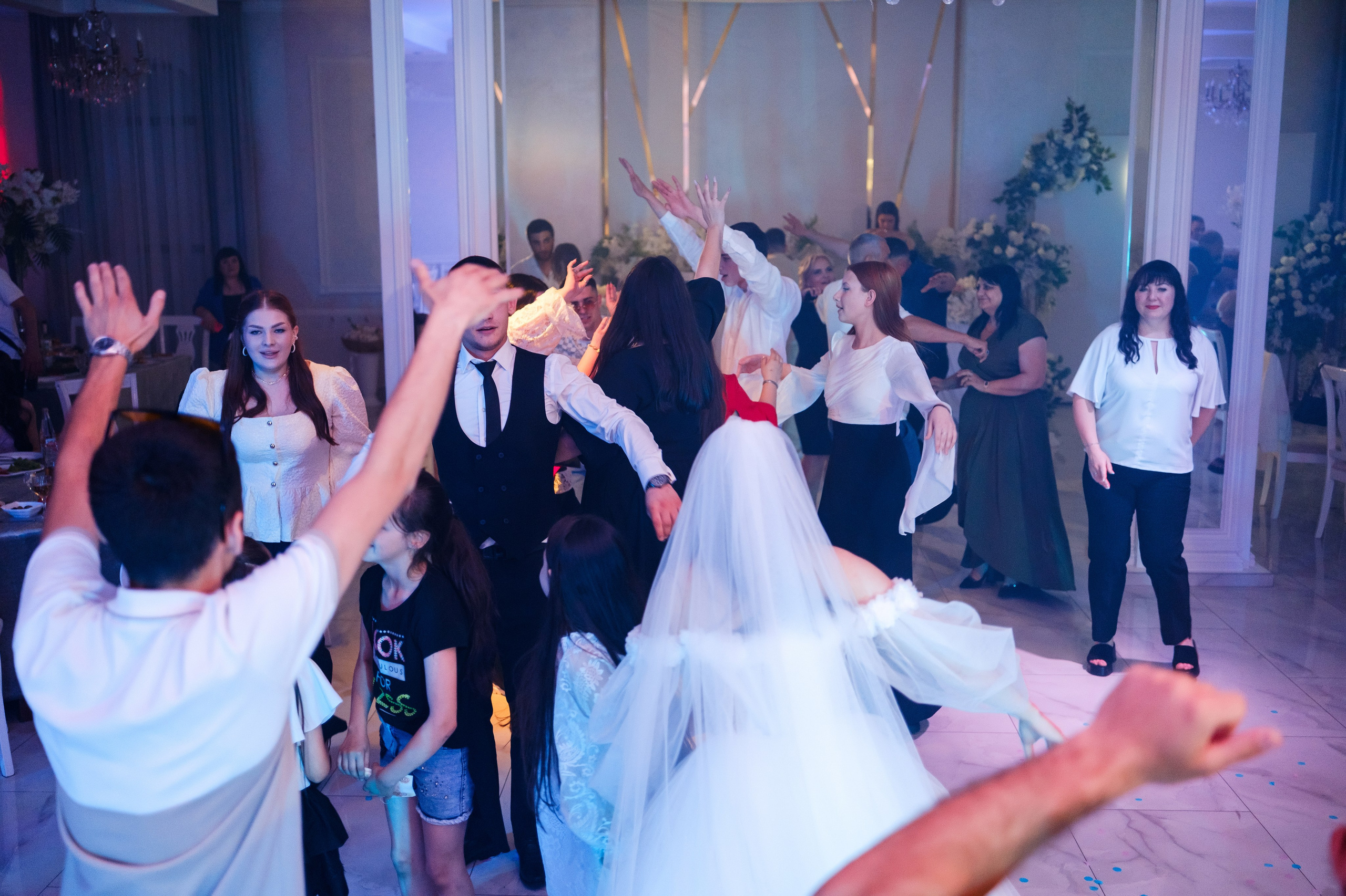 Тазабег и Диана. Свадебный фотограф | репортаж | праздники | крещение