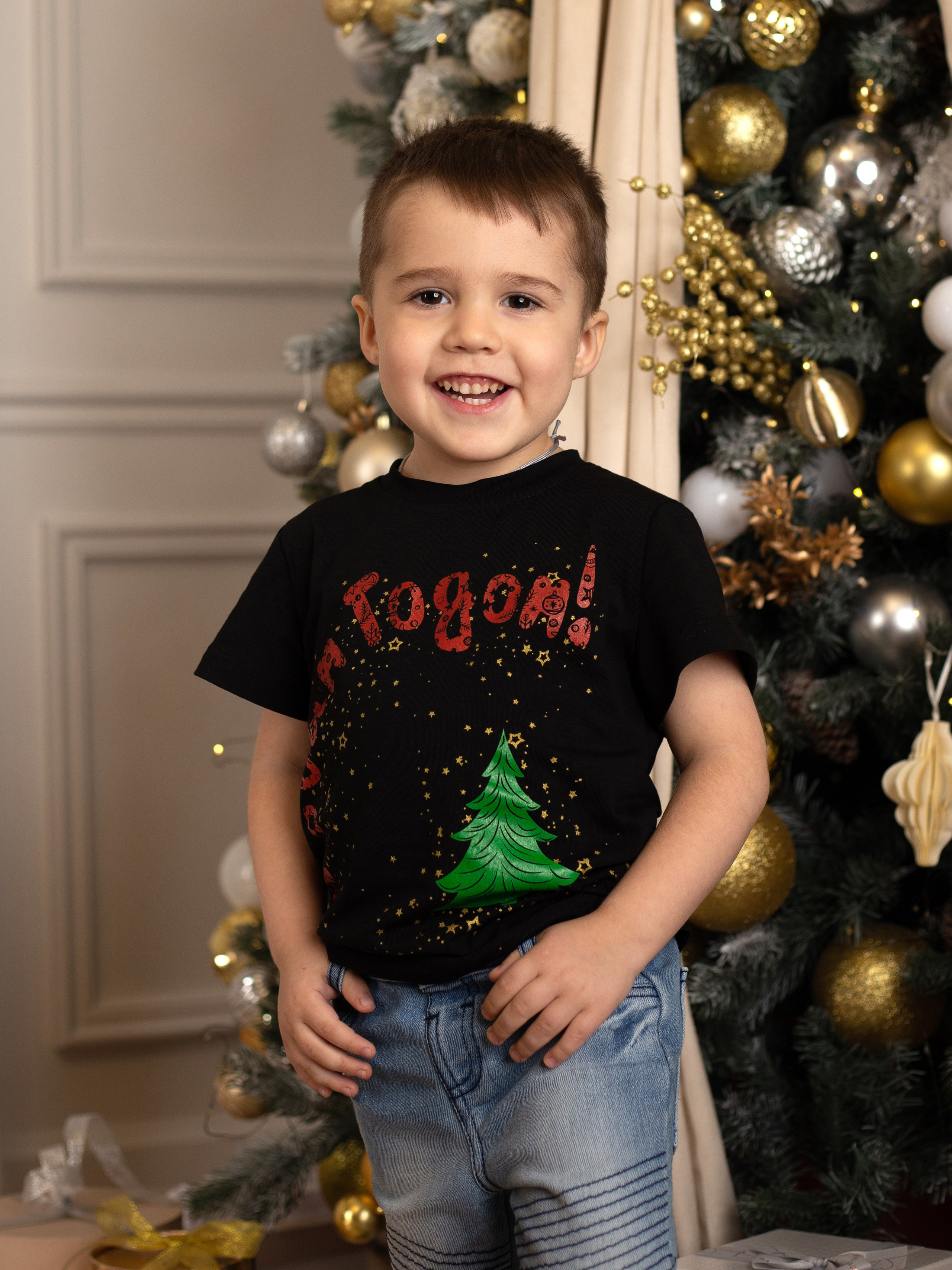 Новогодние футболки. Фотограф для различных событий, проектов, маркетплейсов, сайтов и мероприятий в Екатеринбурге