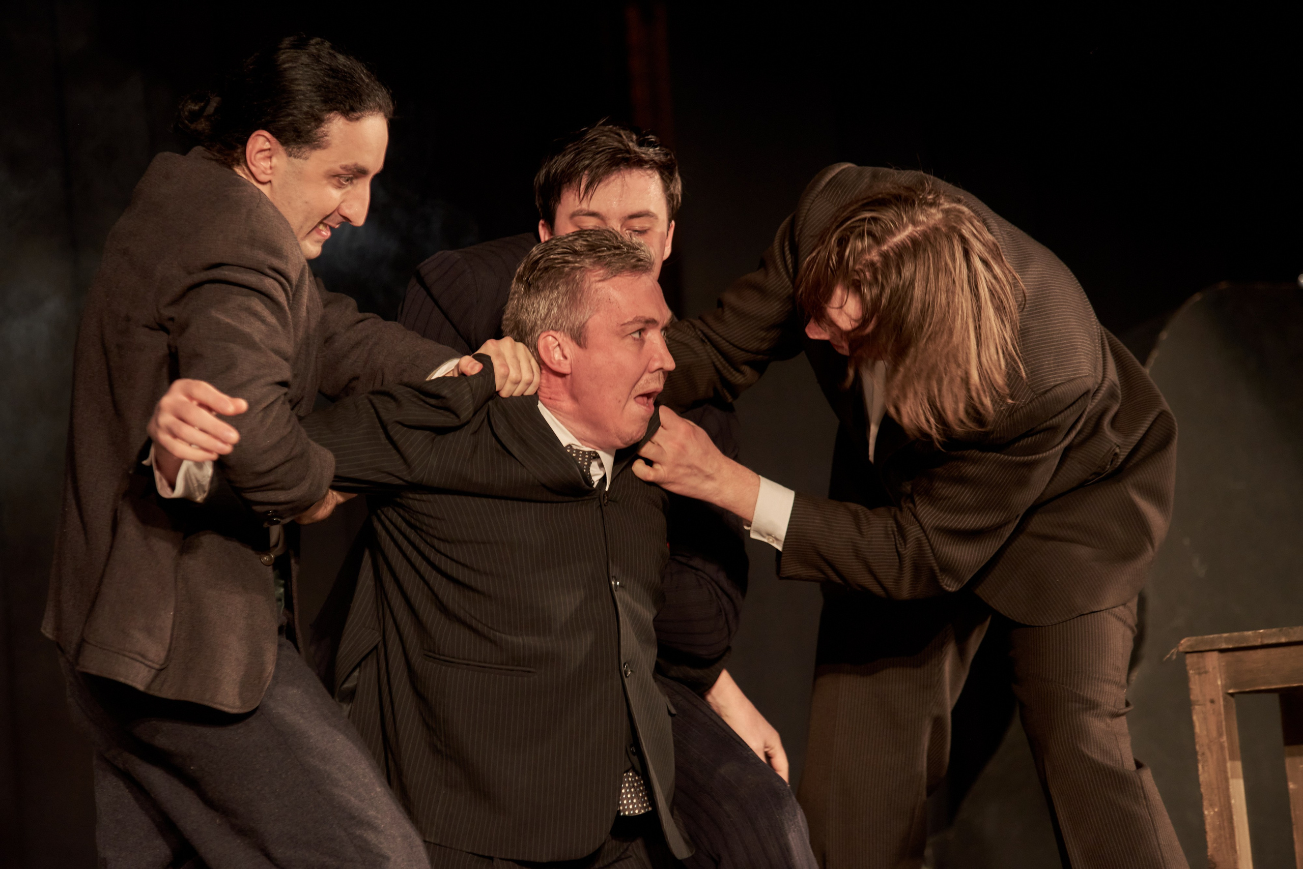 Спектакль Молодая Гвардия. Свадебный фотограф и видеооператор Андрей Любовинин