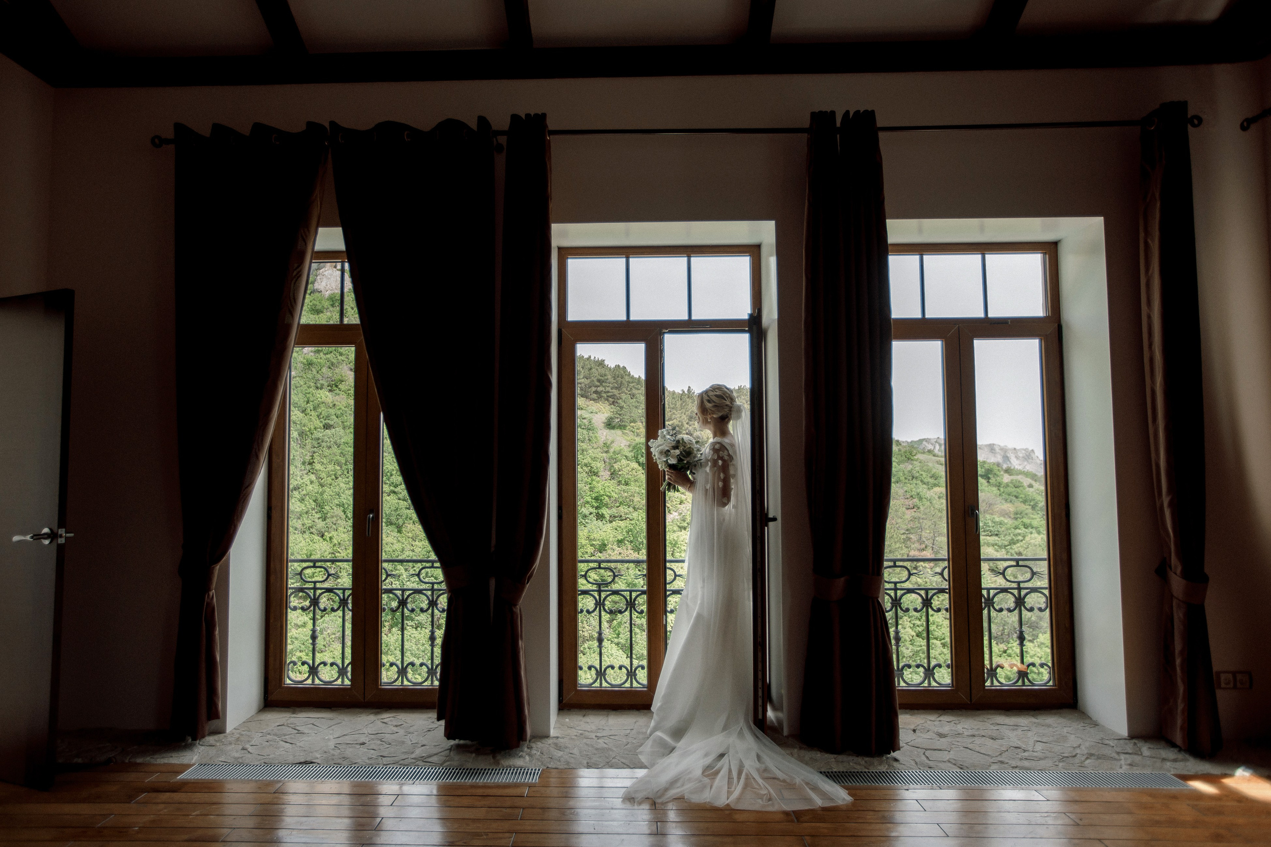 Денис и Алина. Белый замок. Фотограф Анна Лейман. Севастополь