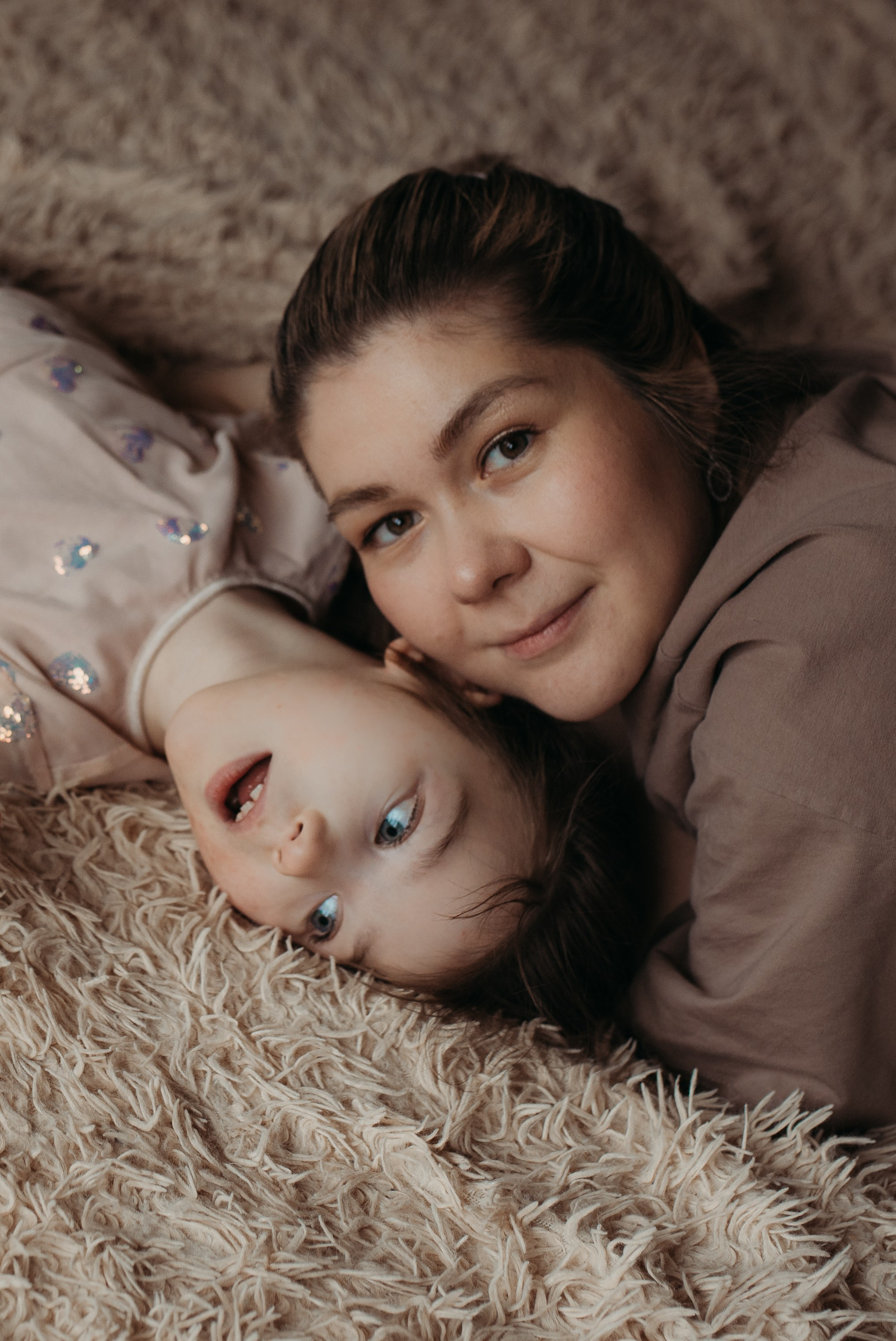 Айгюль и Анисия. Семейный и детский фотограф в Новосибирске и Краснообске — Анна Ким