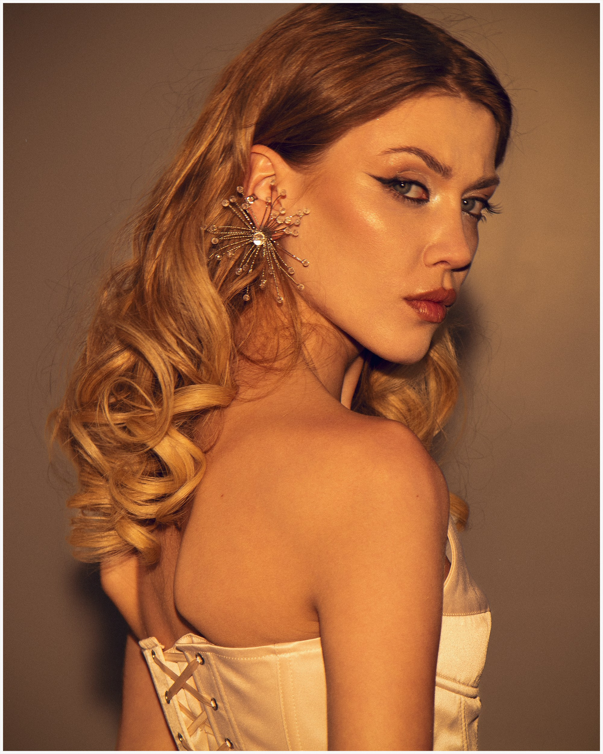 Кристина Вайнас (Строителева). Креативный фотограф в Москве Анастасия