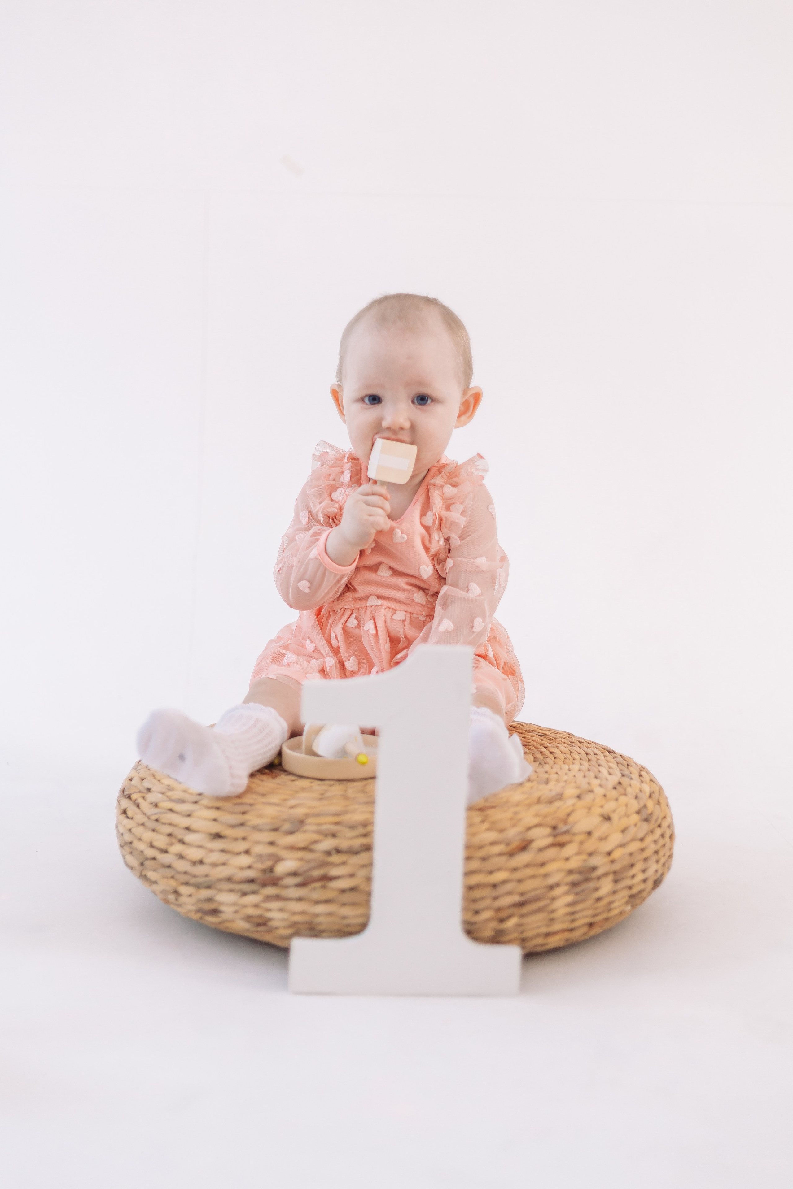 Фотосессия к годику для девочки. Семейный и художественный фотограф в Тюмени Юлия Логинова