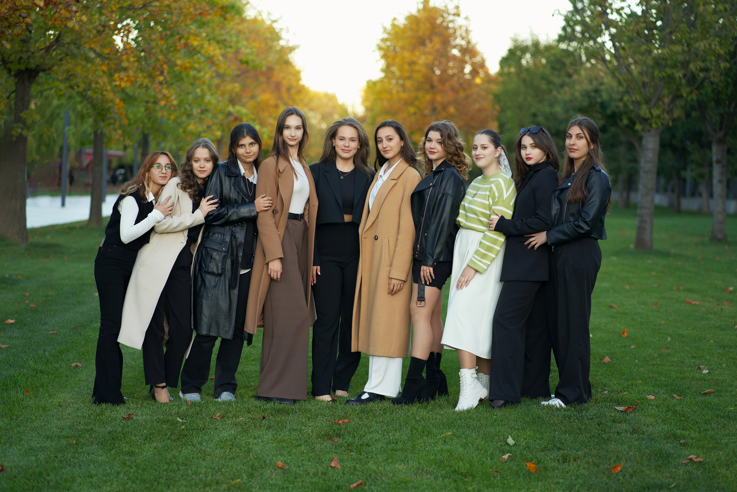 Выпускные альбомы Сочи  9 - 11 Класс. СТИЛЬНЫЙ ВЫПУСКНОЙ АЛЬБОМ СОЧИ АДЛЕР