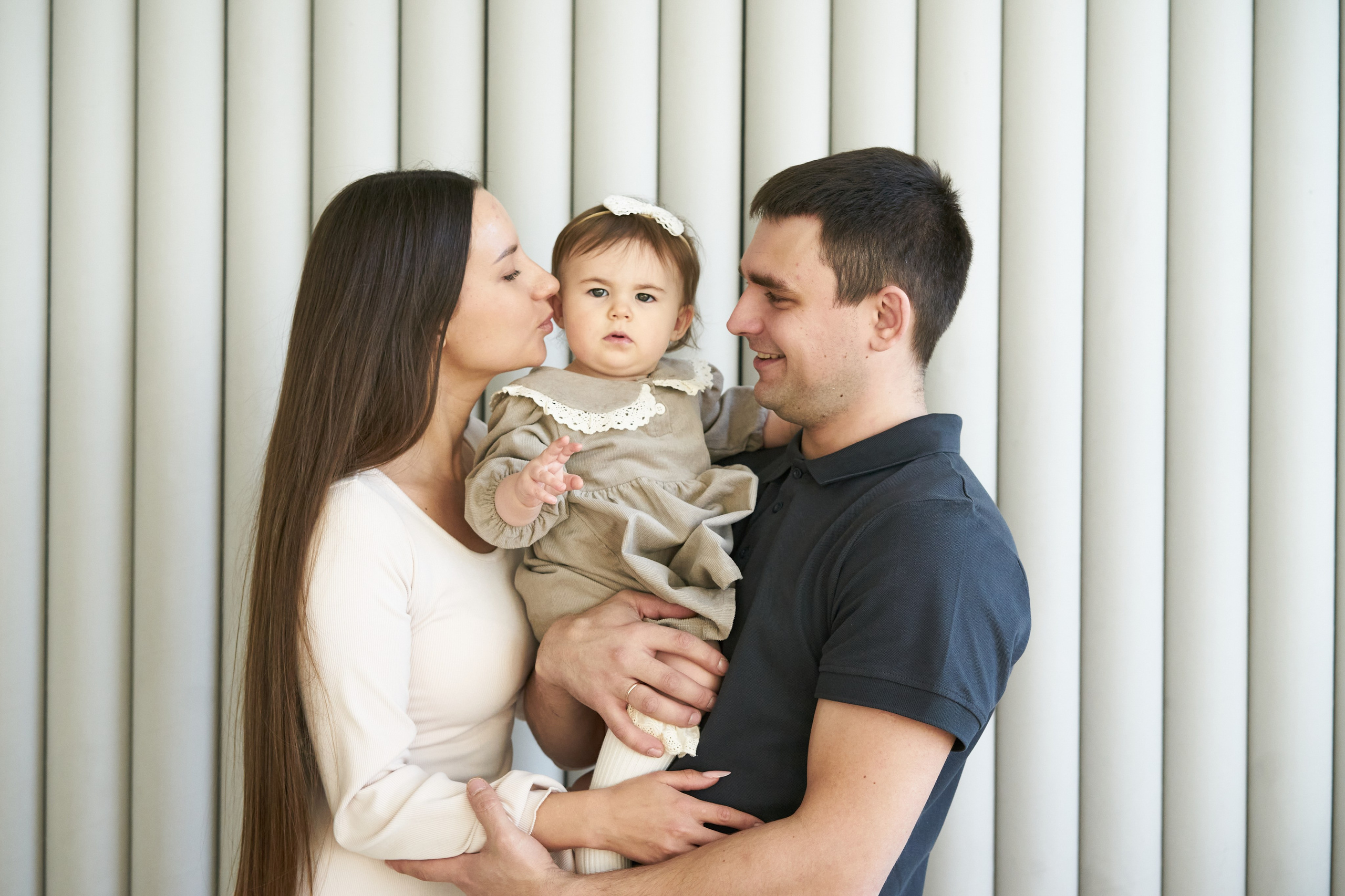 Семейная фотосессия в студии. Фотограф Екатеринбург Кокшарова Александра