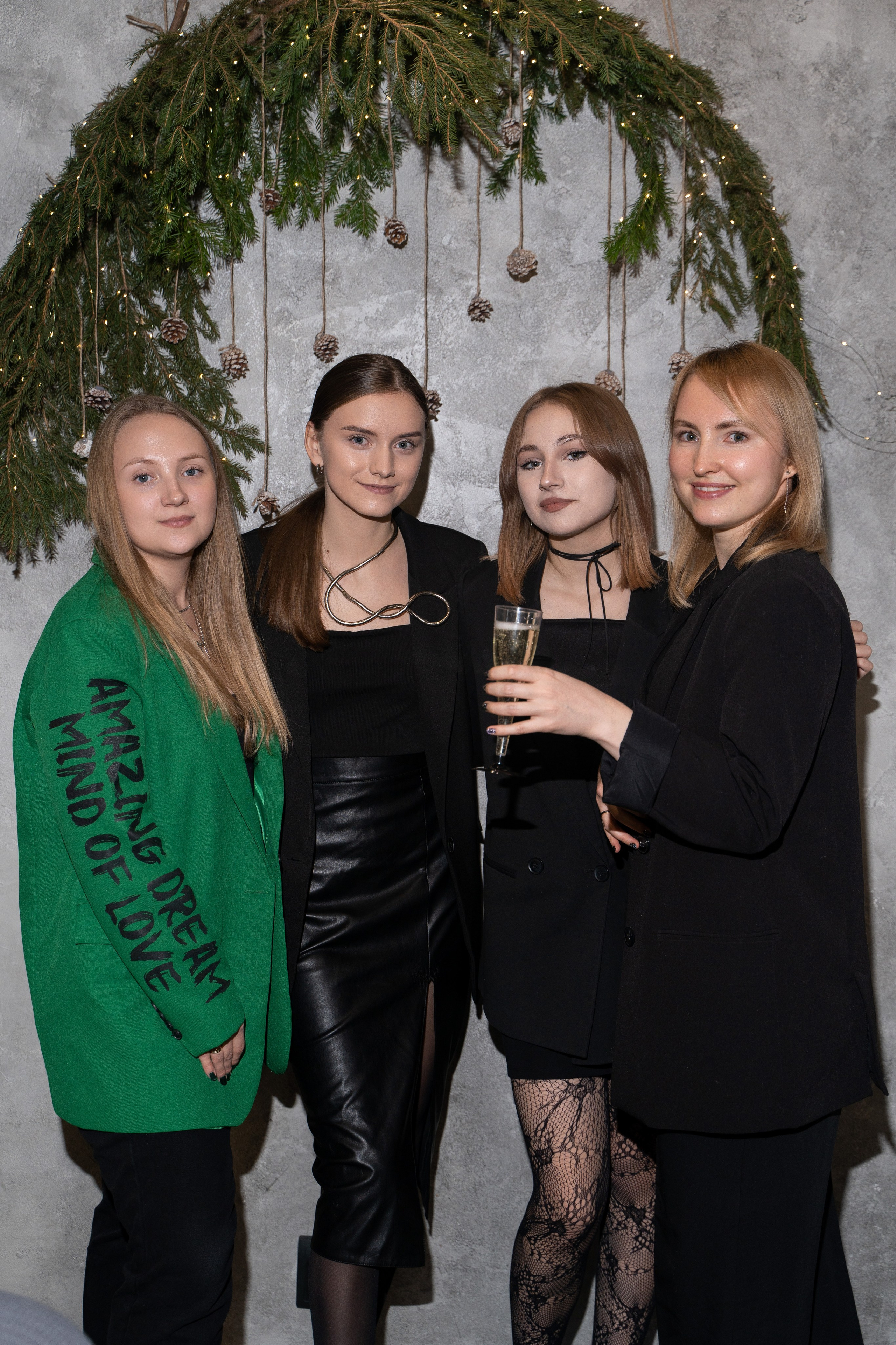 Корпоратив студии маникюра VTOPE. Margosha-ph.ru