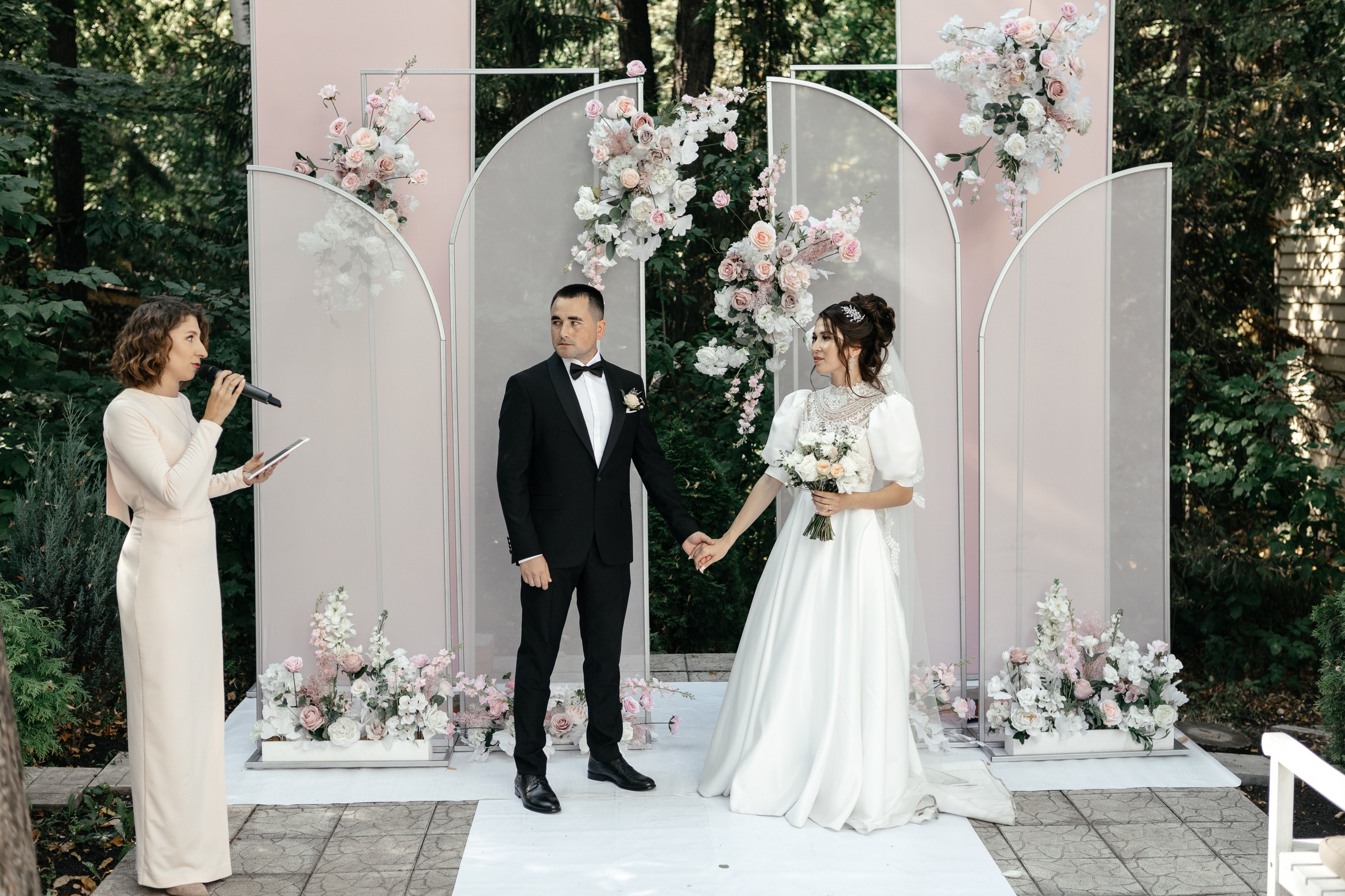 Свадебный фотограф Уфа — Руслан ГабдлисламовЖивые эмоции, красивые кадры, воспоминания на всю жизнь.Работаю по всей Республике Башкортоста. Свадебный фотограф Уфа Руслан Габдлисламов