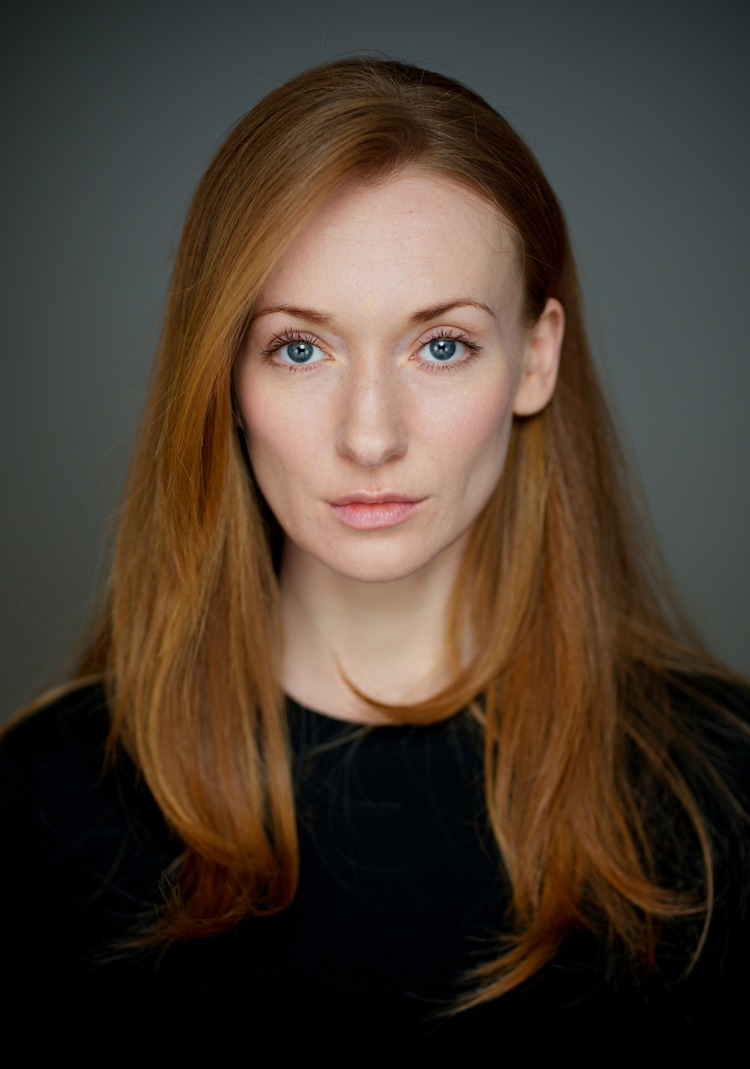 Актриса Алина Чернобровкина. Портретная съемка в Москве, студийный фотограф Игорь Фомин