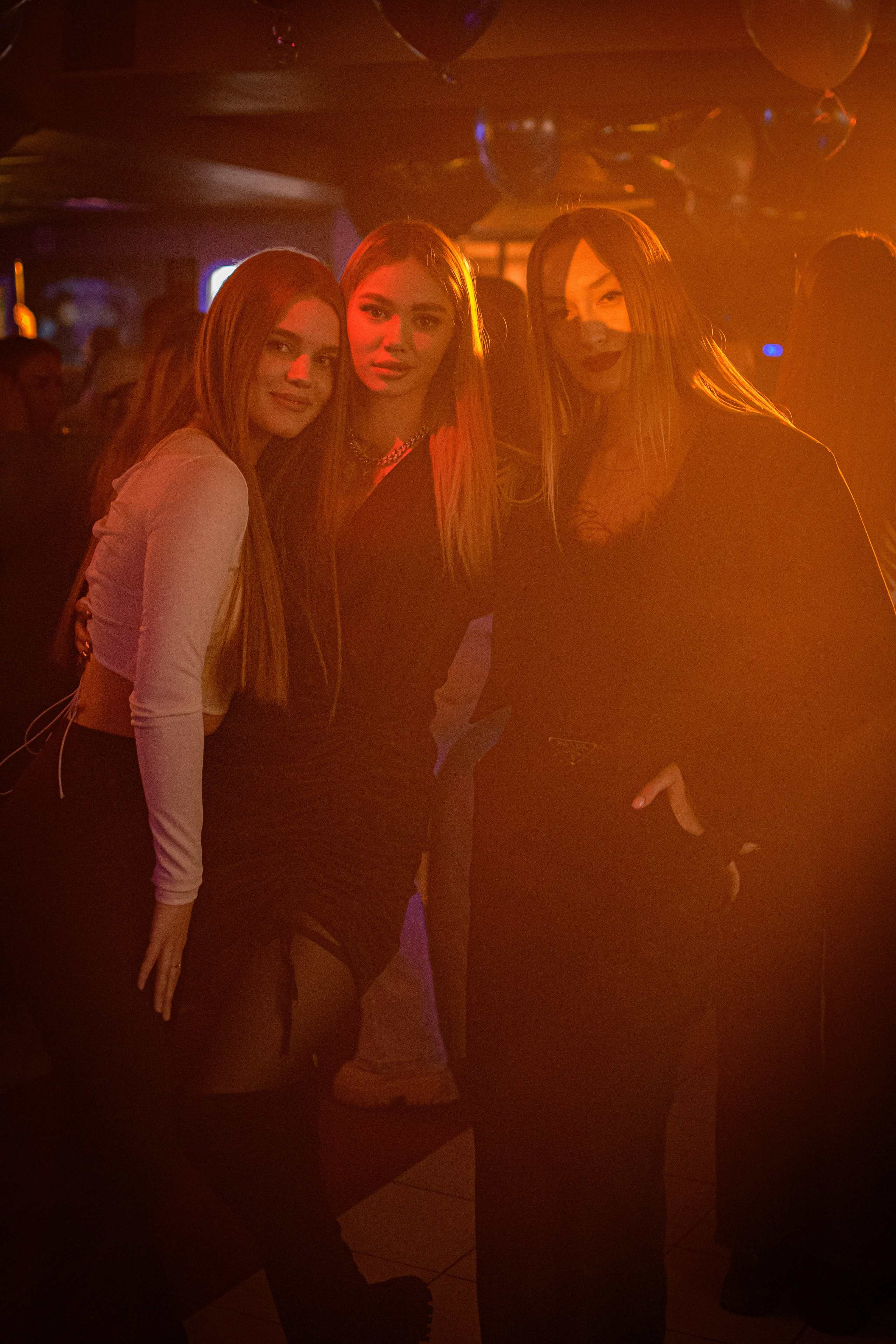 HOLLYWOOD / 6 YEARS. Photokarish