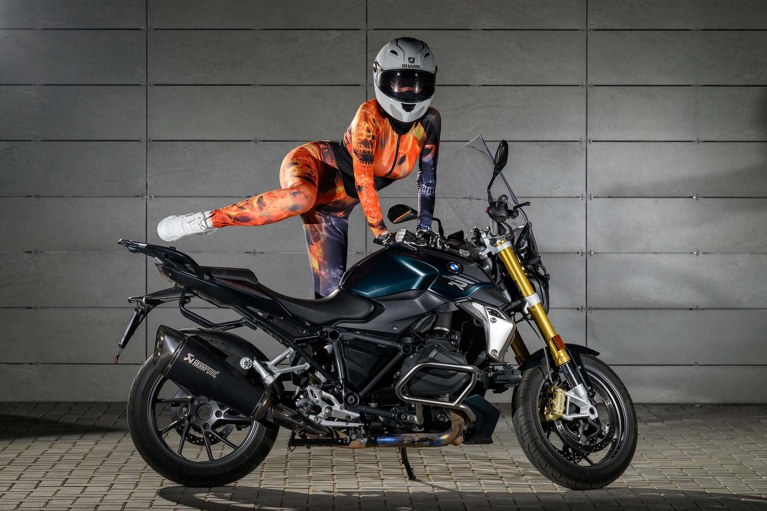 Фотосессии с мотоциклами. Спортивный и женский фотограф и видеограф в Завидово и Конаково Андрей Герасимов