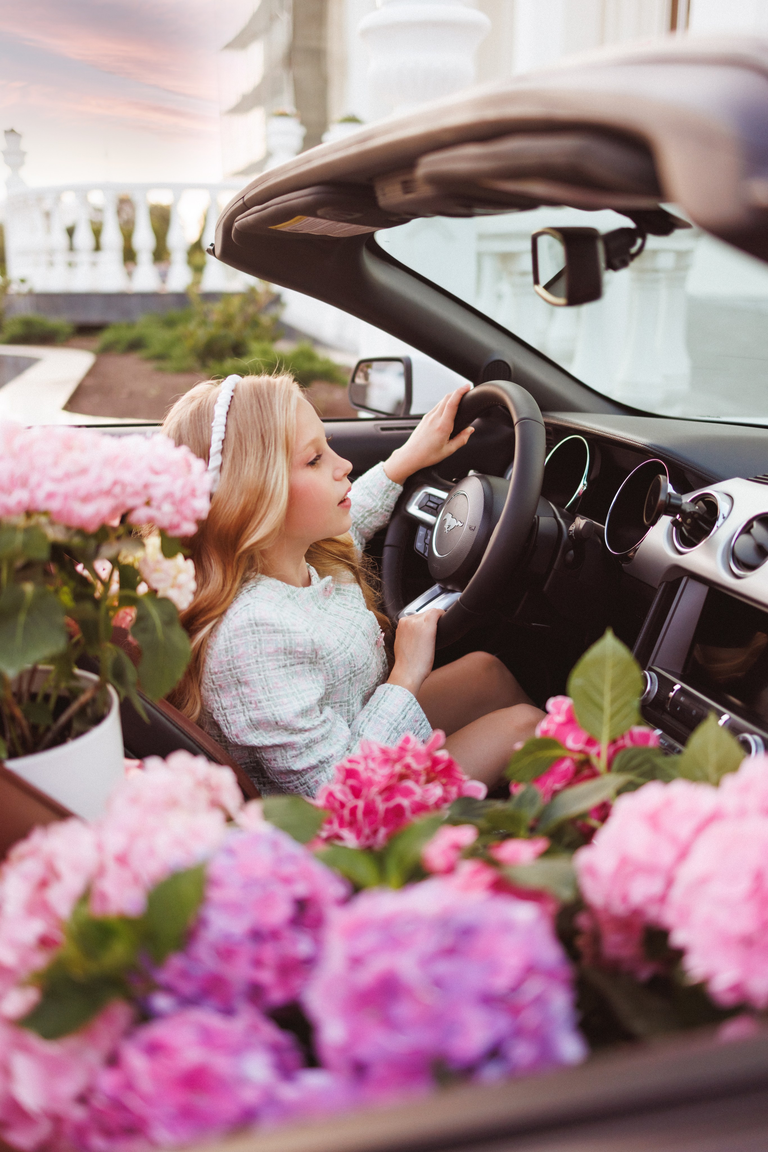 Фотосессия с Кабриолетом и живыми цветами, город Краснодар. Семейный и детский фотограф в Краснодаре Анна Трашкова