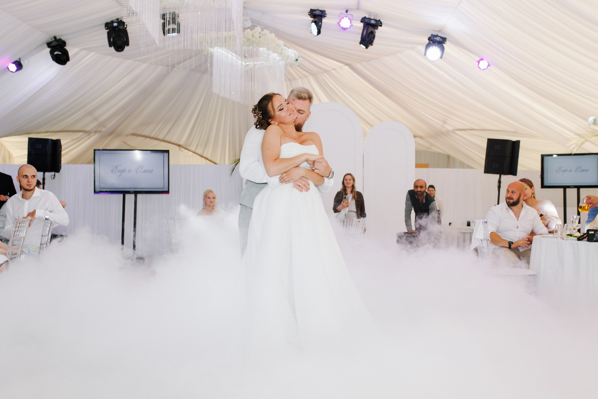 Свадебная фотосессия на финском заливе. Свадебный фотограф СПБ